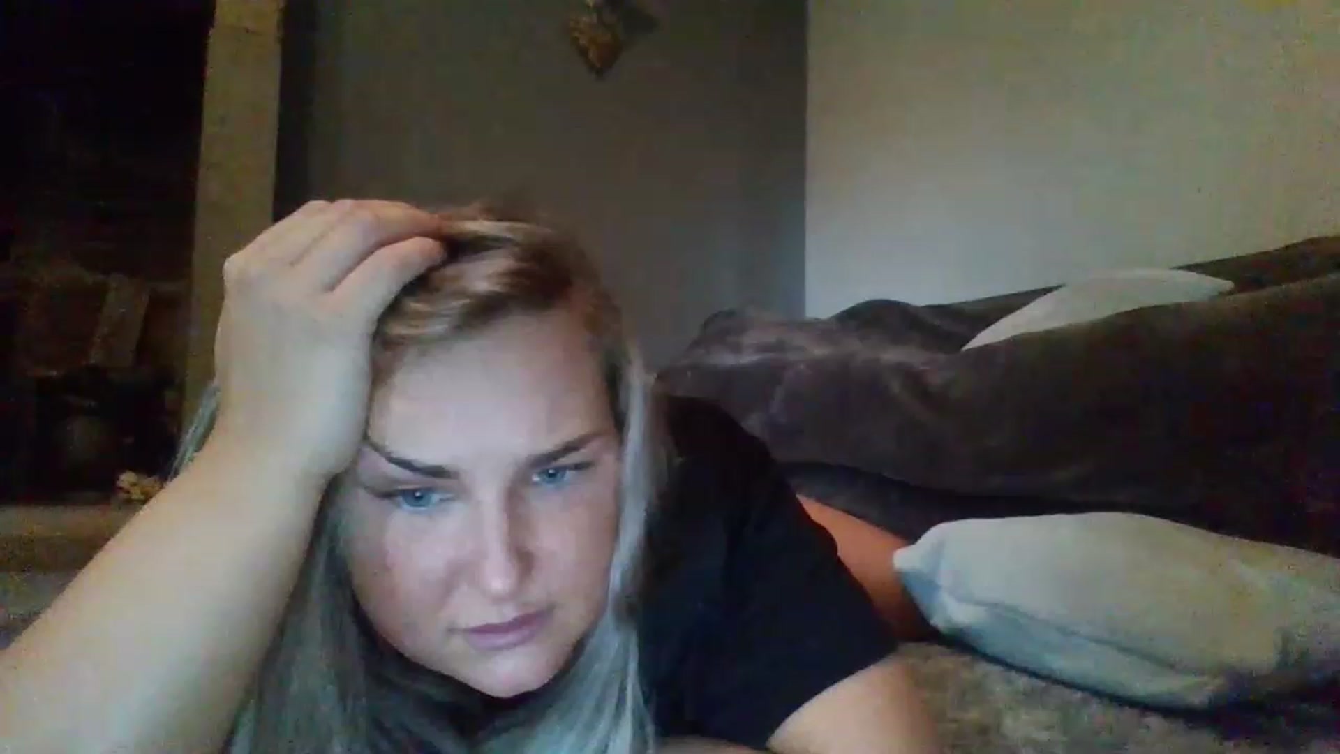 Gallery image thumbnail from sophxoxo1's myfreecams stream on, 07/11/2023, 15:13 image 3 of 20