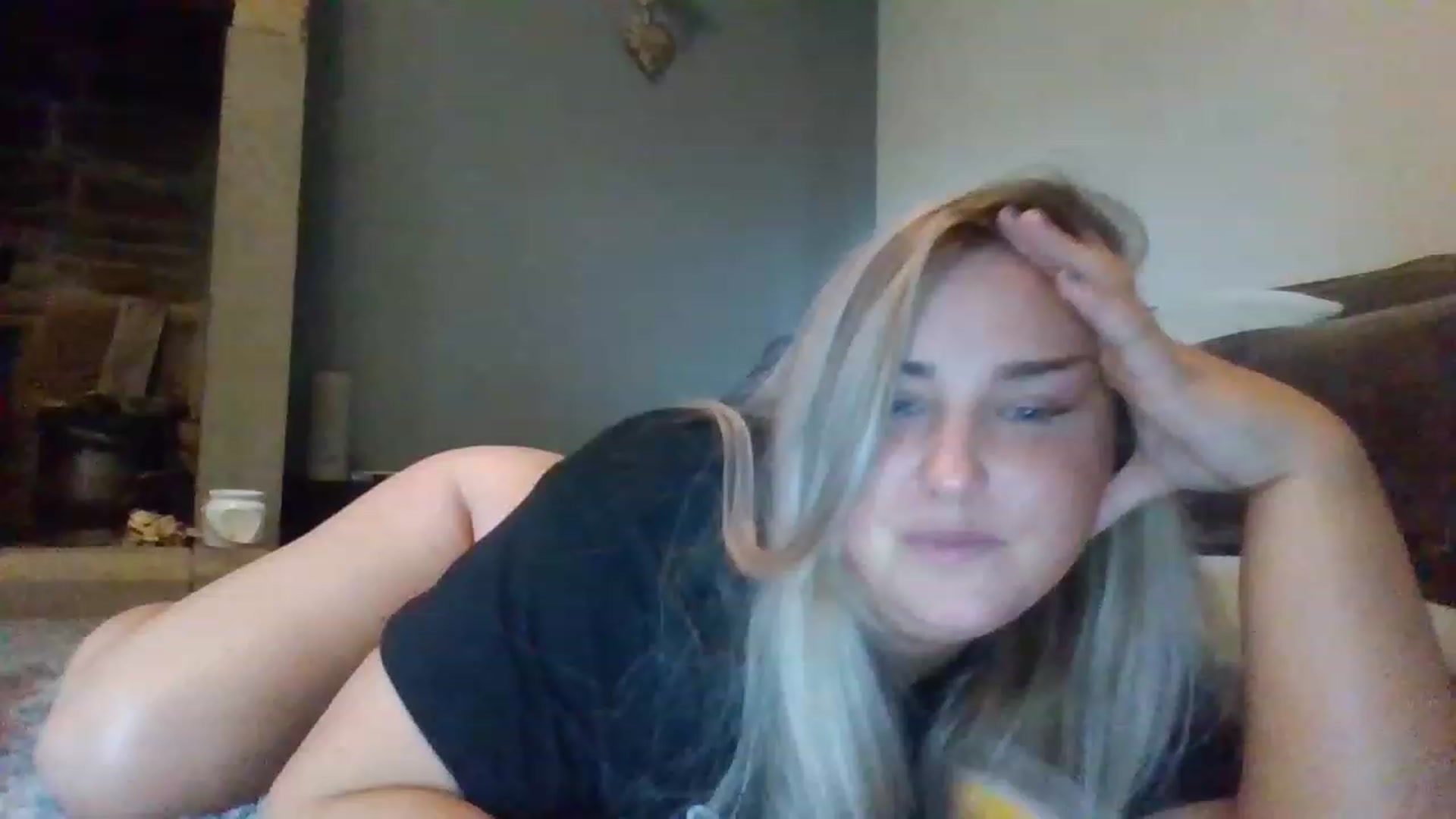 Gallery image thumbnail from sophxoxo1's myfreecams stream on, 07/11/2023, 15:13 image 6 of 20