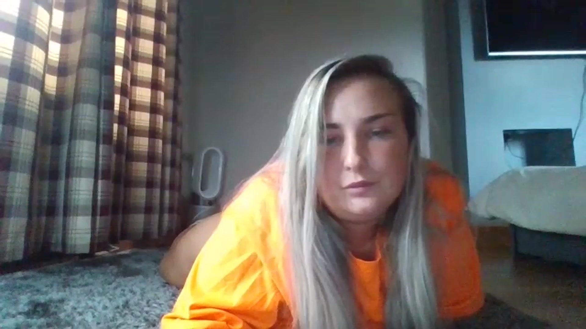 Gallery image thumbnail from sophxoxo1's myfreecams stream on, 07/21/2023, 14:36 image 2 of 20