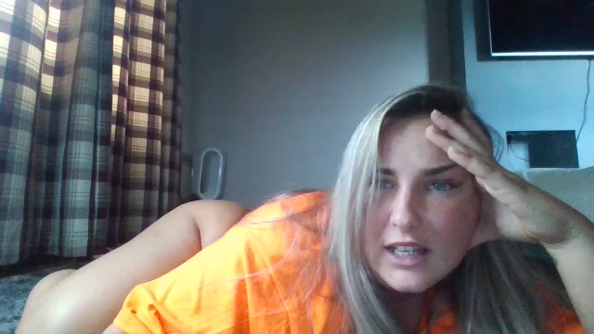 Gallery image thumbnail from sophxoxo1's myfreecams stream on, 07/21/2023, 14:36 image 9 of 20