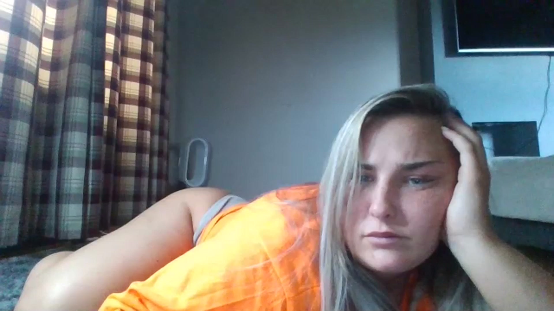 Gallery image thumbnail from sophxoxo1's myfreecams stream on, 07/21/2023, 14:36 image 10 of 20