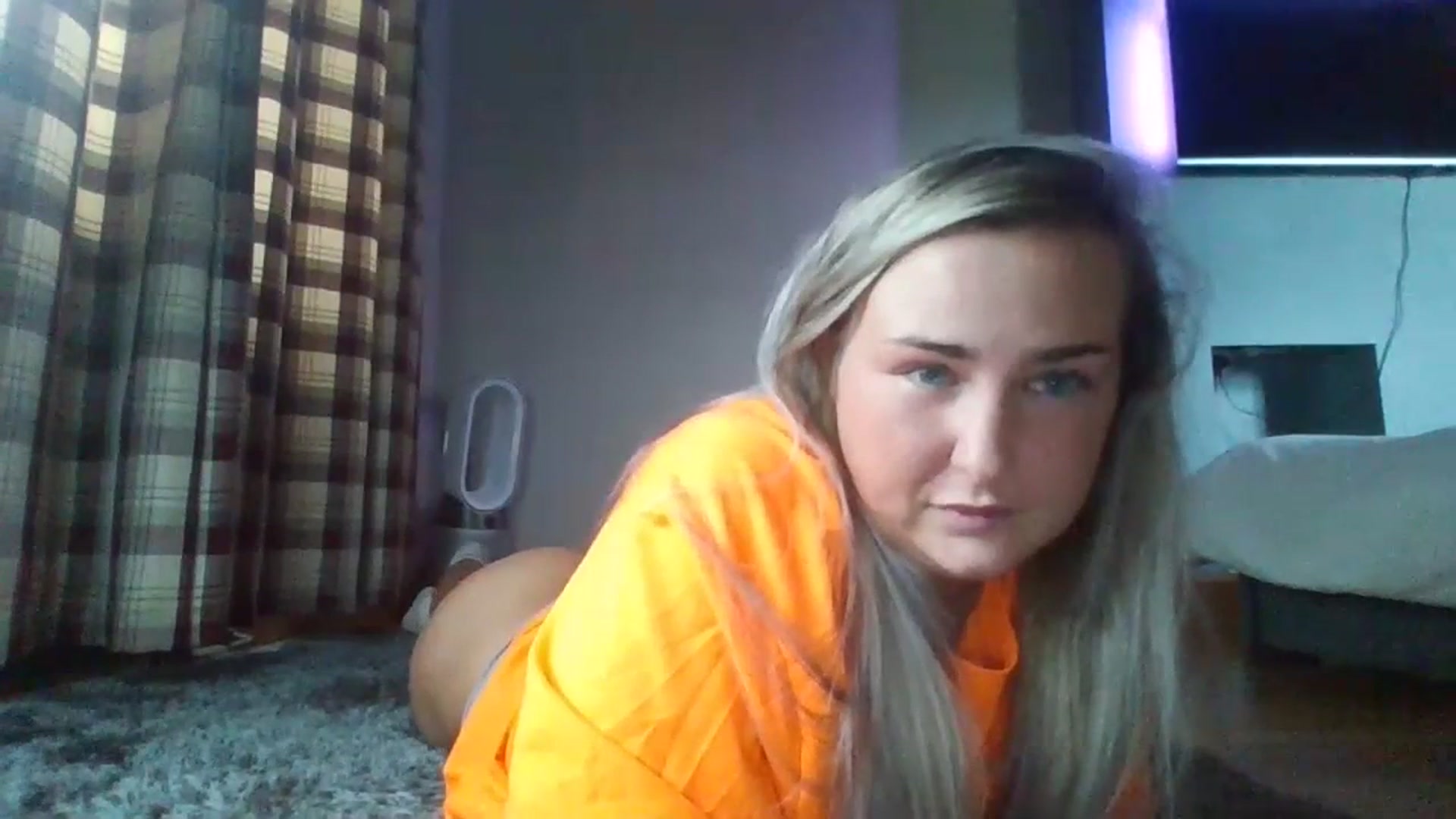 Gallery image thumbnail from sophxoxo1's myfreecams stream on, 07/21/2023, 15:52 image 20 of 20