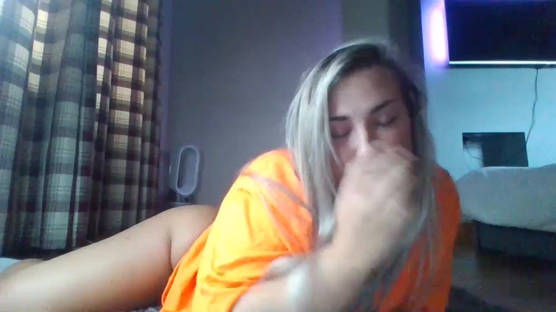 Gallery image thumbnail from sophxoxo1's myfreecams stream on, 07/21/2023, 15:52 image 18 of 20
