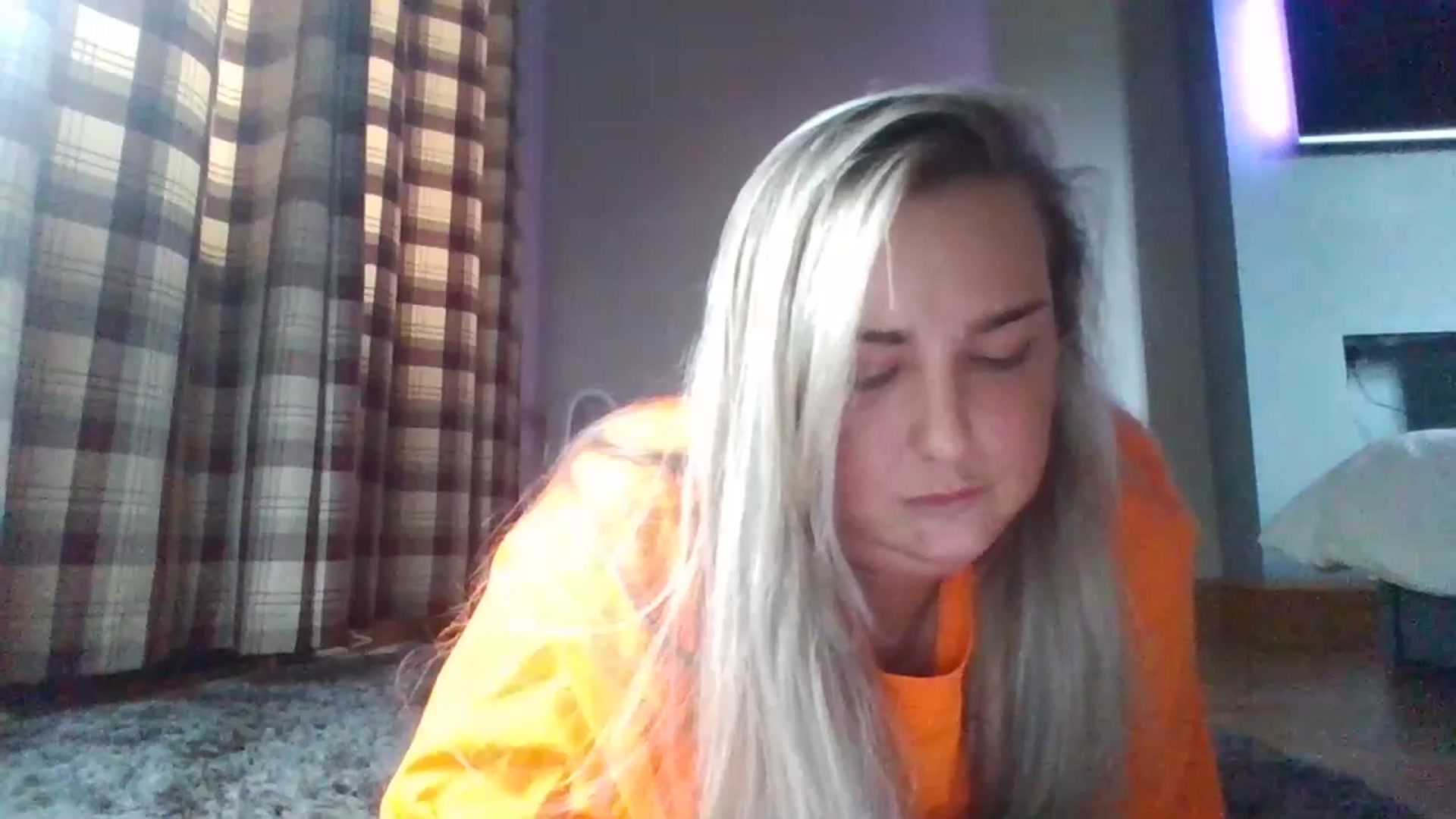 Gallery image thumbnail from sophxoxo1's myfreecams stream on, 07/21/2023, 15:52 image 15 of 20