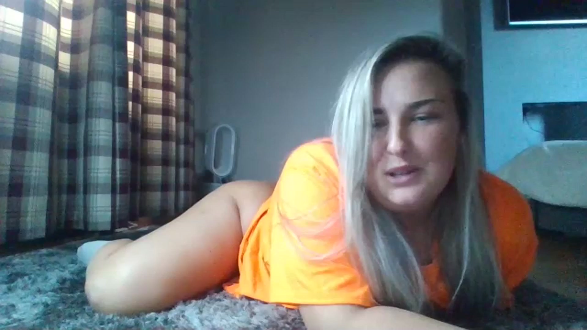 Gallery image thumbnail from sophxoxo1's myfreecams stream on, 07/21/2023, 15:52 image 1 of 20