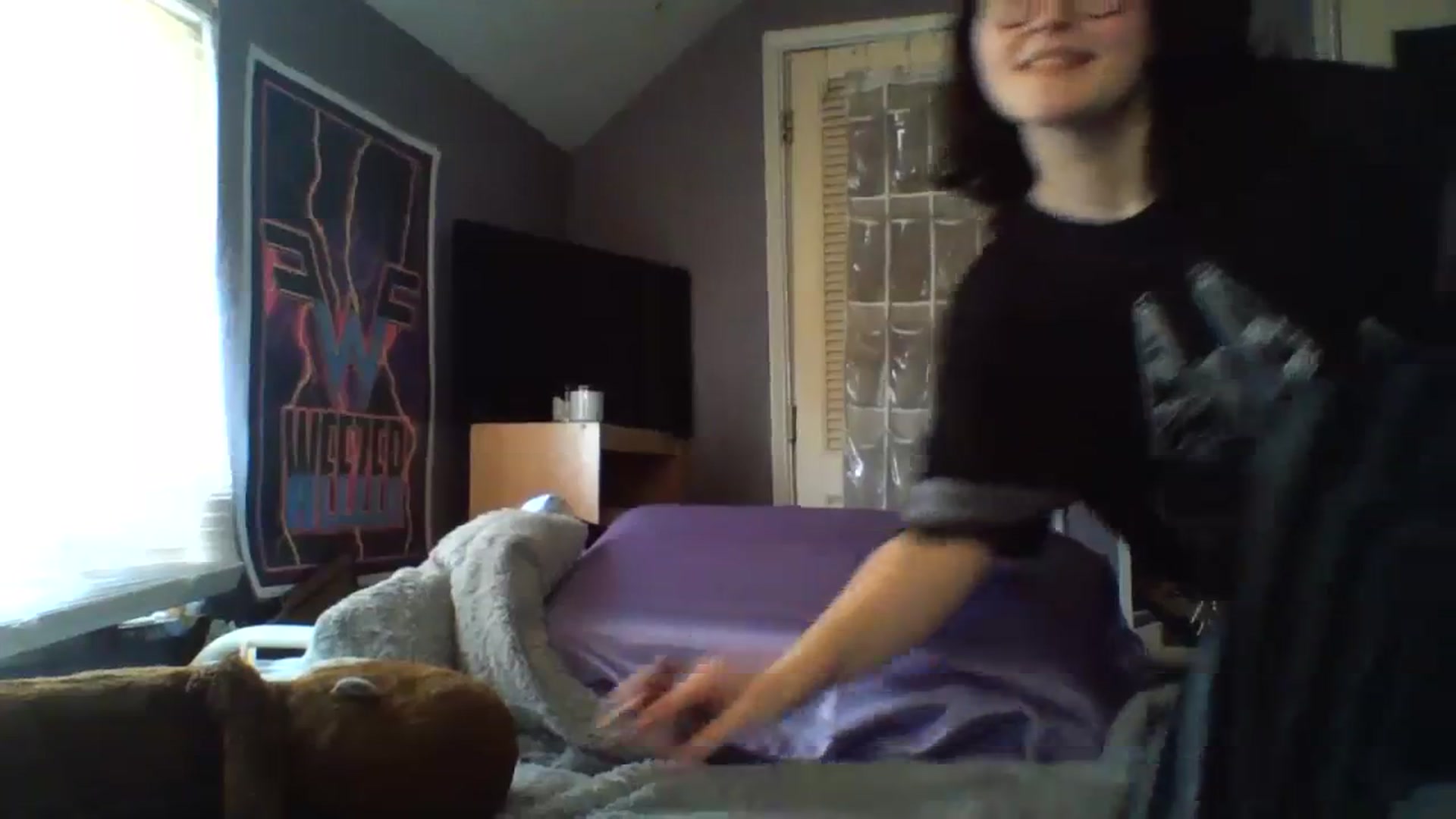 Gallery image thumbnail from soursou's myfreecams stream on, 02/13/2024, 17:39 image 7 of 20