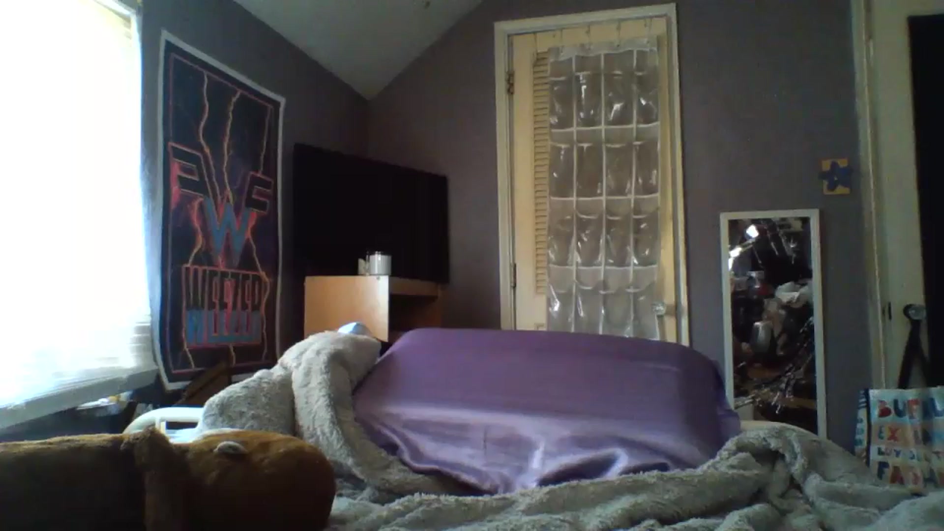Gallery image thumbnail from soursou's myfreecams stream on, 02/13/2024, 17:39 image 6 of 20