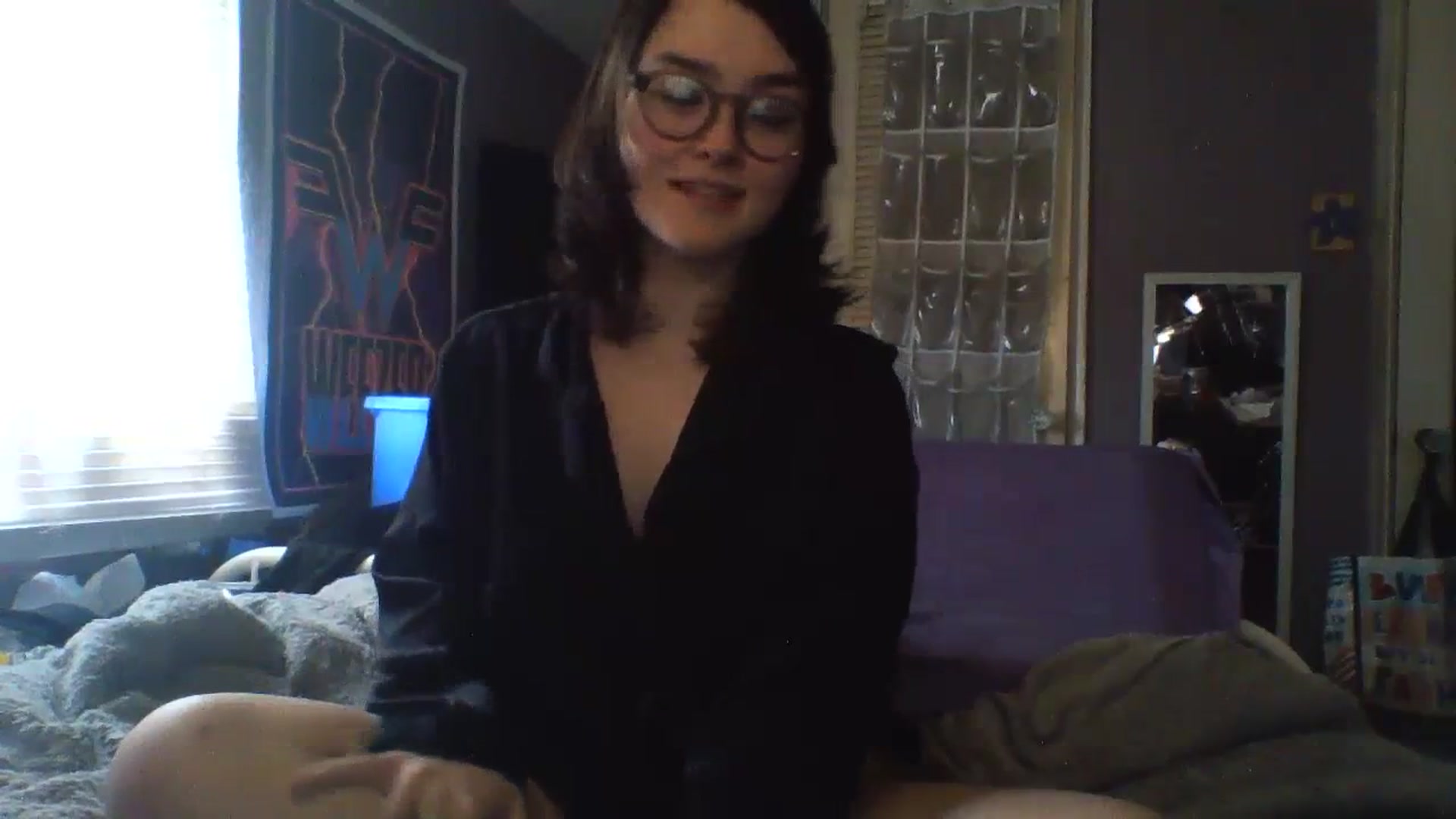 Gallery image thumbnail from soursou's myfreecams stream on, 02/19/2024, 17:38 image 7 of 20