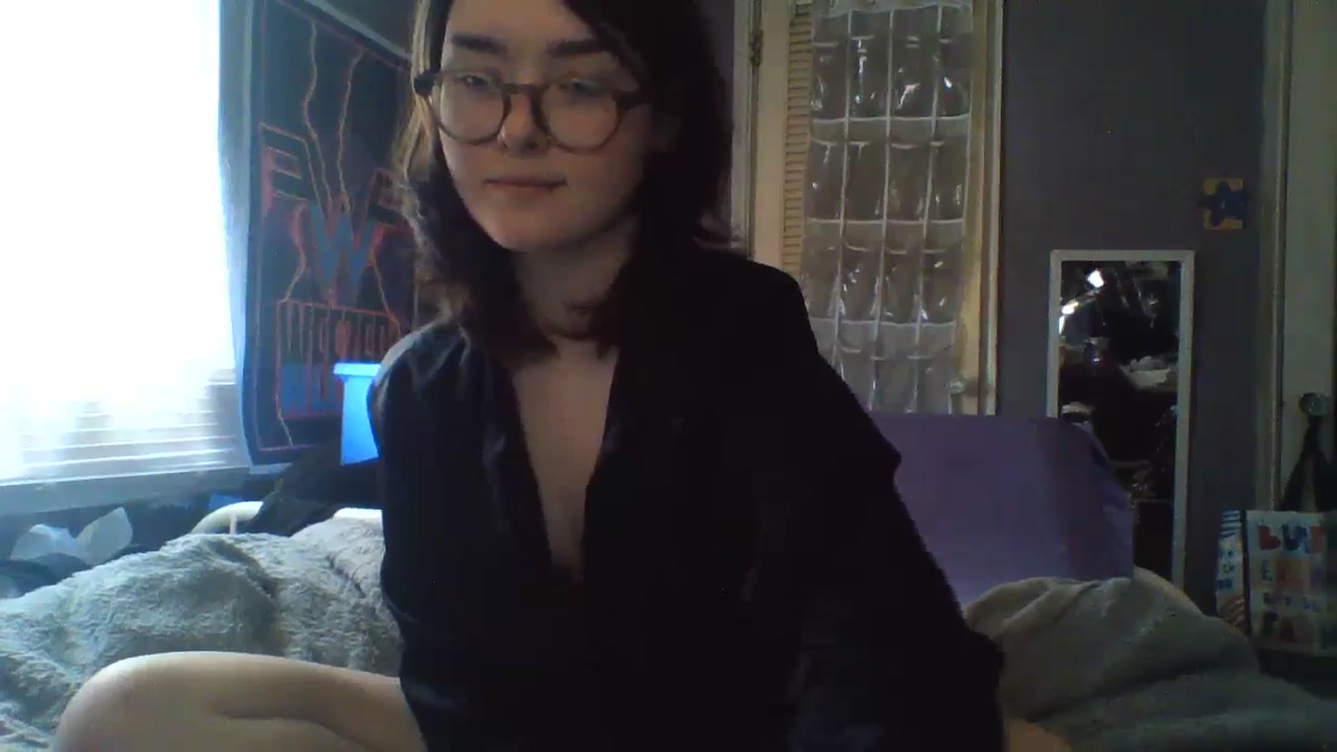 Gallery image thumbnail from soursou's myfreecams stream on, 02/19/2024, 17:38 image 2 of 20