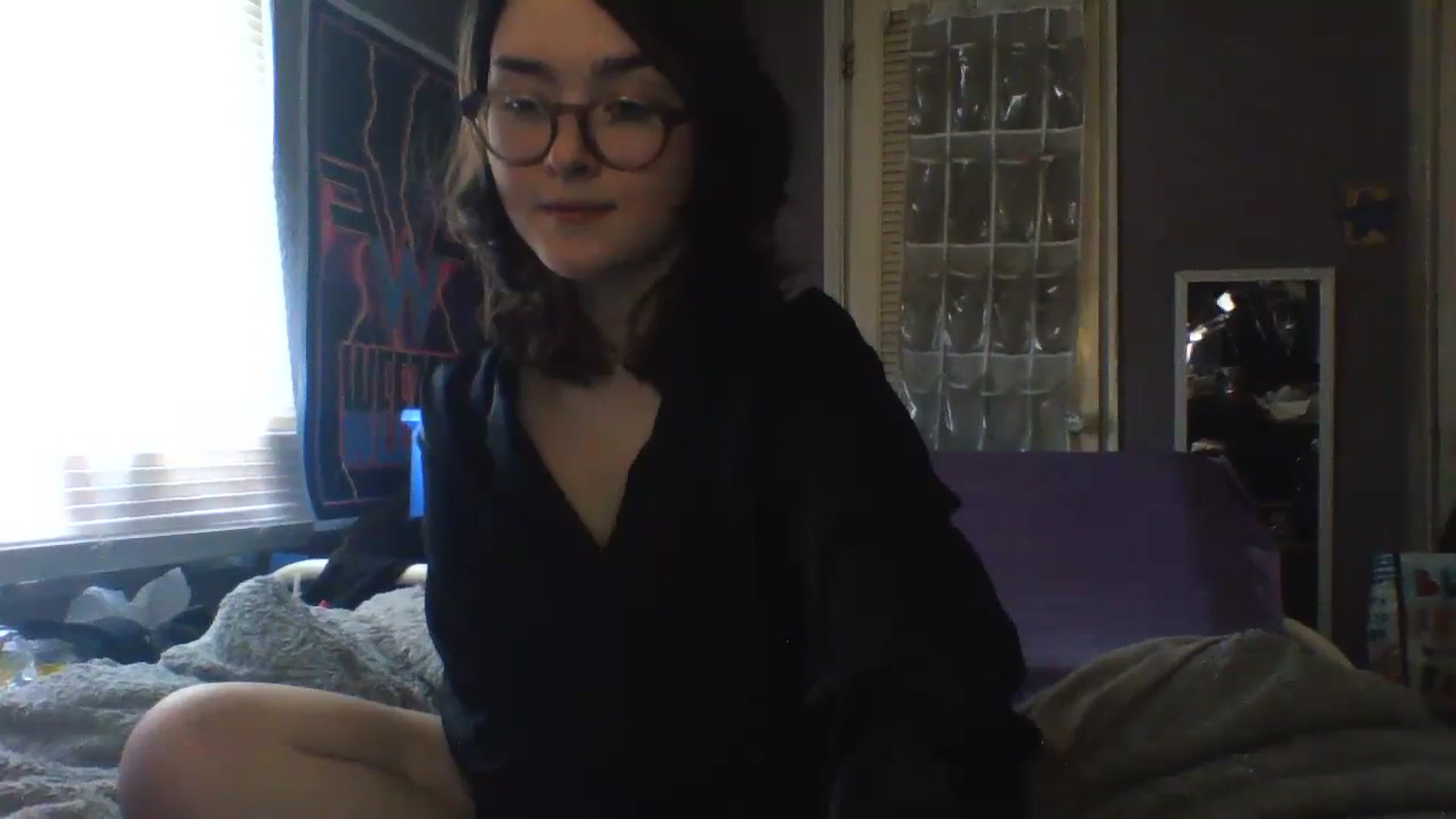 Gallery image thumbnail from soursou's myfreecams stream on, 02/19/2024, 17:38 image 13 of 20
