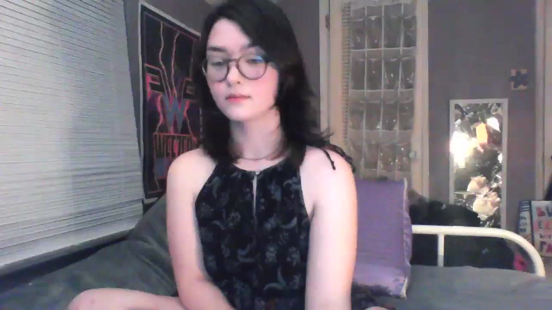 Gallery image thumbnail from soursou's myfreecams stream on, 03/11/2024, 02:55 image 2 of 20