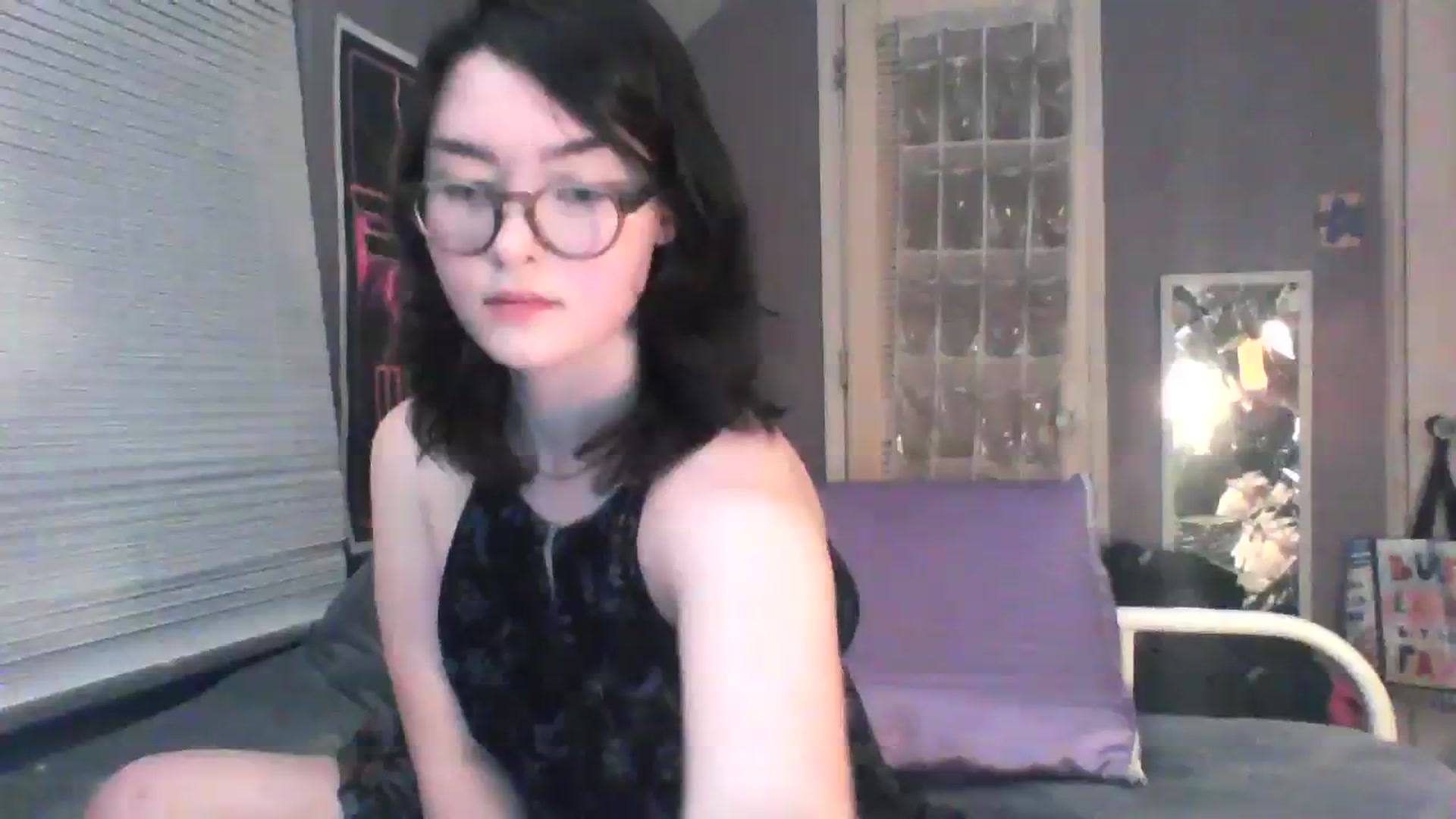 Gallery image thumbnail from soursou's myfreecams stream on, 03/11/2024, 02:55 image 7 of 20