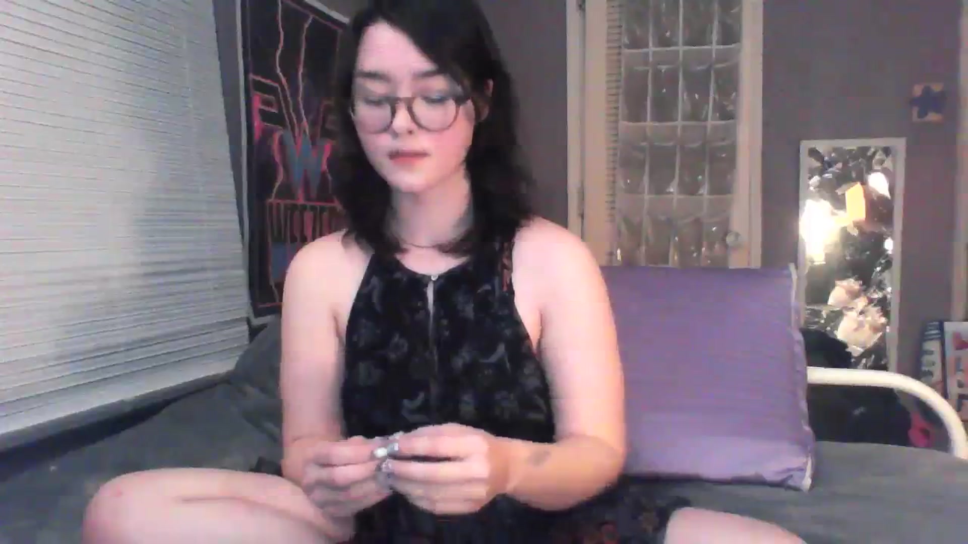 Gallery image thumbnail from soursou's myfreecams stream on, 03/11/2024, 02:55 image 10 of 20