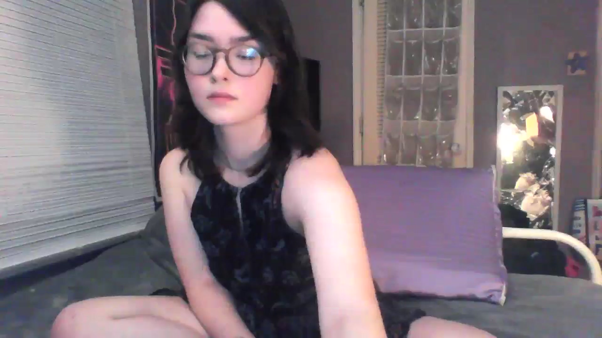 Gallery image thumbnail from soursou's myfreecams stream on, 03/11/2024, 02:55 image 11 of 20