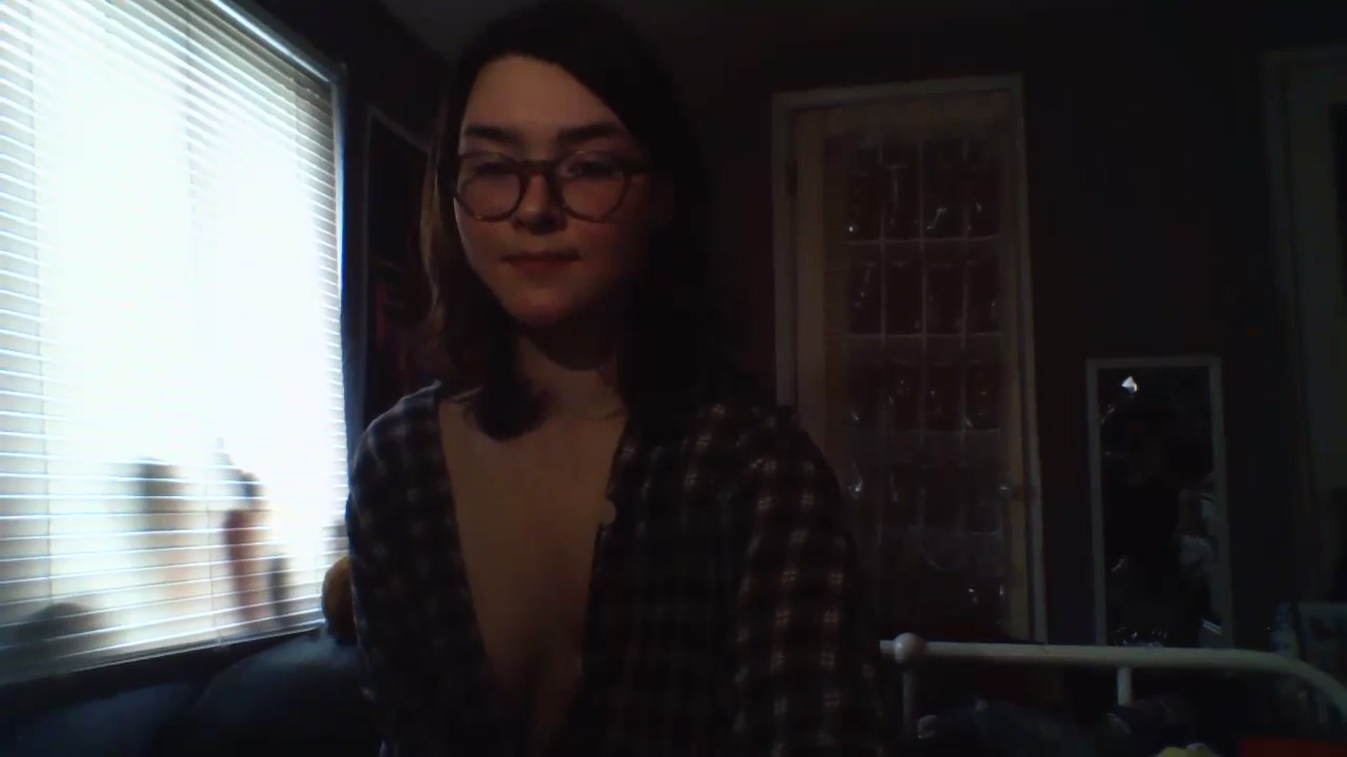 Gallery image thumbnail from soursou's myfreecams stream on, 03/20/2024, 15:28 image 16 of 20