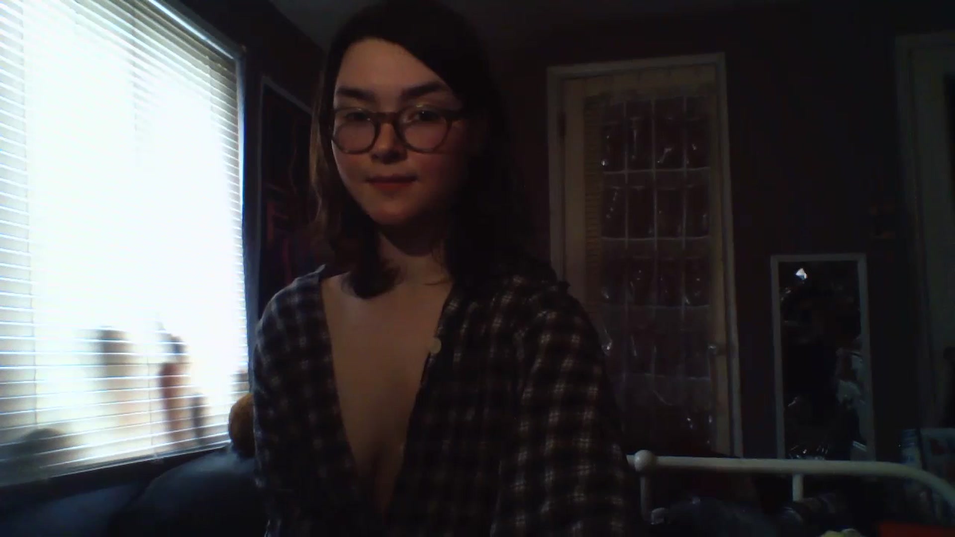 Gallery image thumbnail from soursou's myfreecams stream on, 03/20/2024, 15:28 image 15 of 20