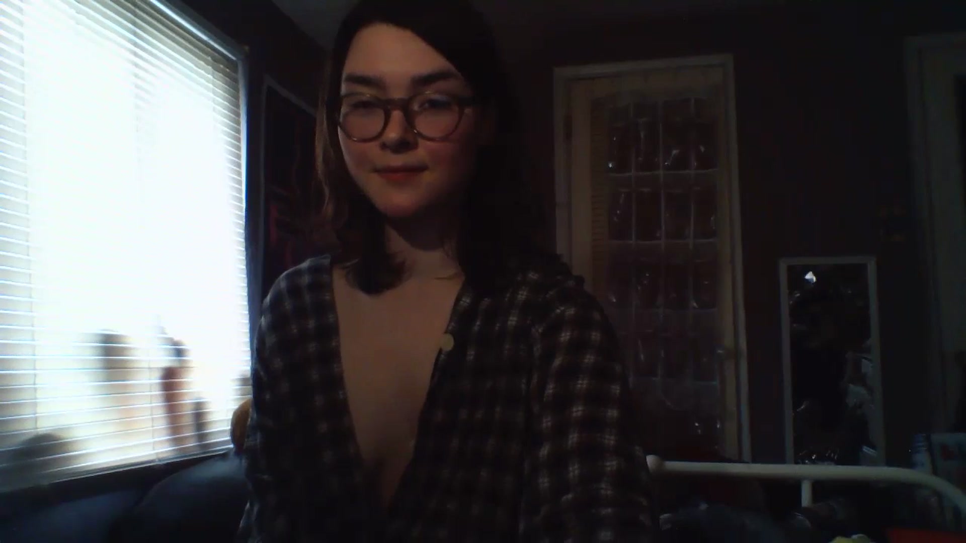 Gallery image thumbnail from soursou's myfreecams stream on, 03/20/2024, 15:28 image 14 of 20