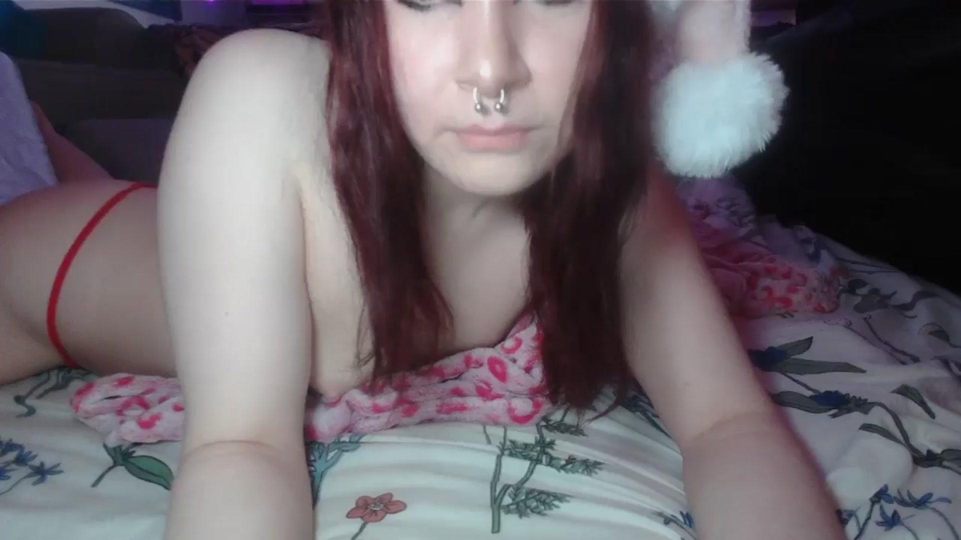 Gallery image thumbnail from sp1tpuppehh's myfreecams stream on, 12/25/2024, 16:39 image 10 of 20