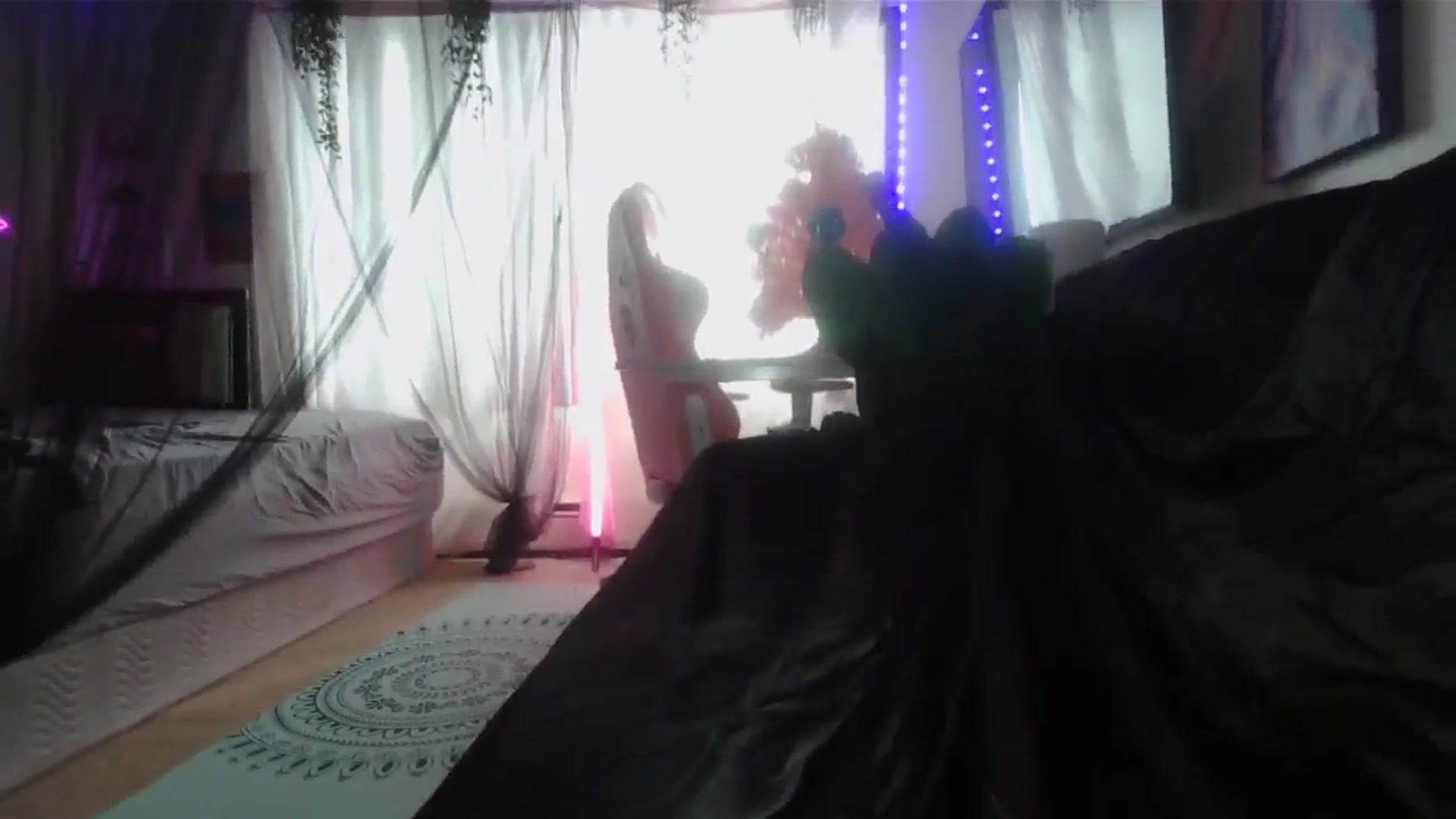 Gallery image thumbnail from sp1tpuppehh's myfreecams stream on, 12/25/2024, 17:29 image 12 of 20