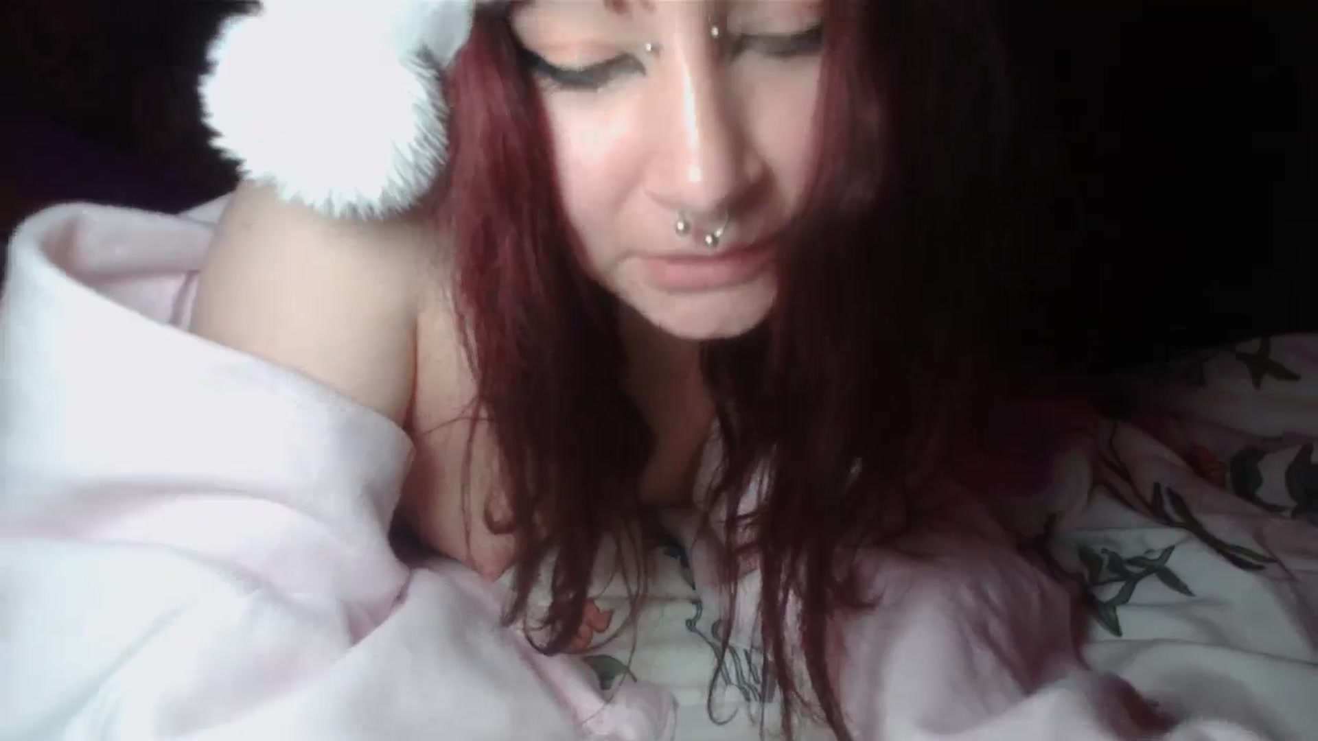 Gallery image thumbnail from sp1tpuppehh's myfreecams stream on, 12/26/2024, 02:12 image 8 of 20