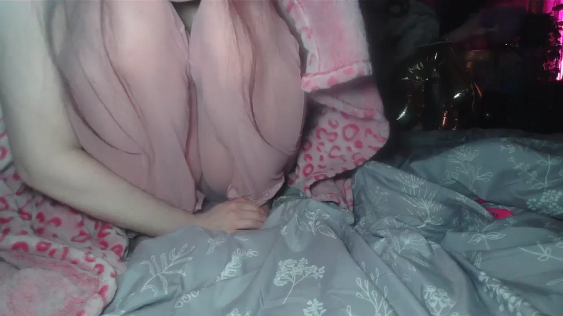 Gallery image thumbnail from sp1tpuppehh's myfreecams stream on, 01/01/2025, 10:14 image 3 of 20