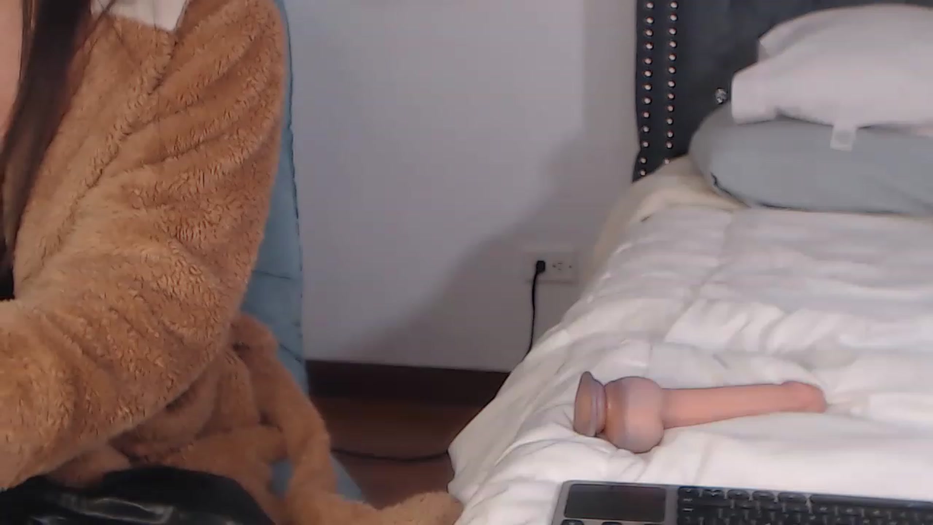 Gallery image thumbnail from spicygoddess's myfreecams stream on, 03/09/2023, 20:32 image 1 of 20
