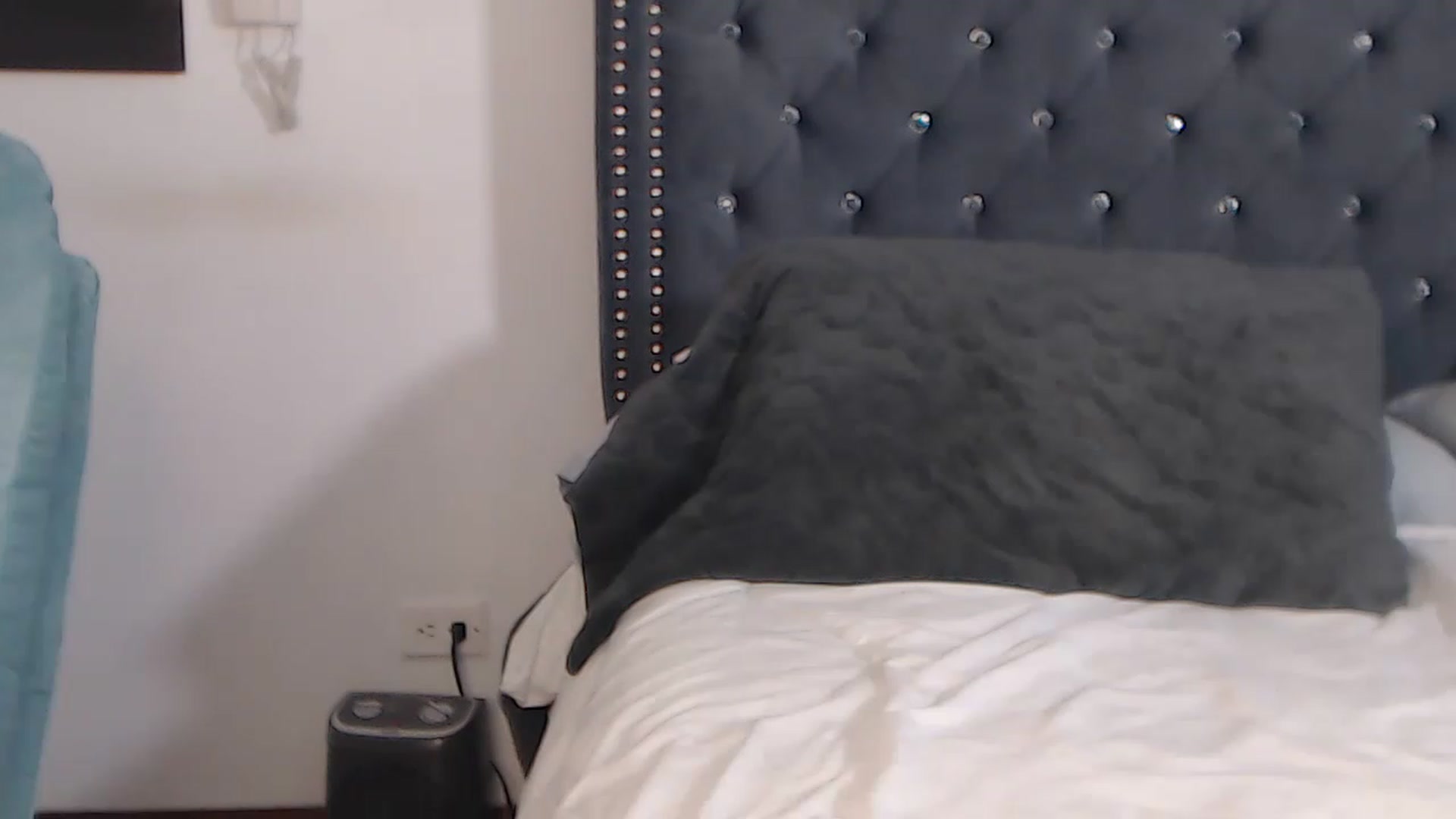 Gallery image thumbnail from spicygoddess's myfreecams stream on, 04/08/2023, 18:31 image 15 of 20