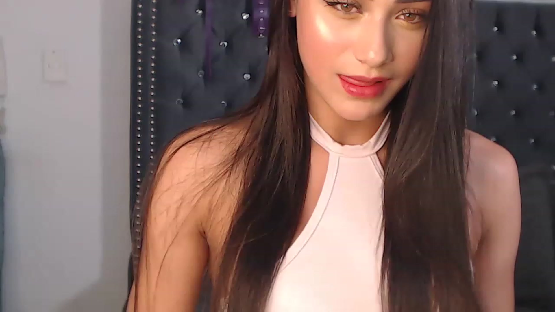 Gallery image thumbnail from spicygoddess's myfreecams stream on, 06/01/2023, 19:16 image 16 of 20
