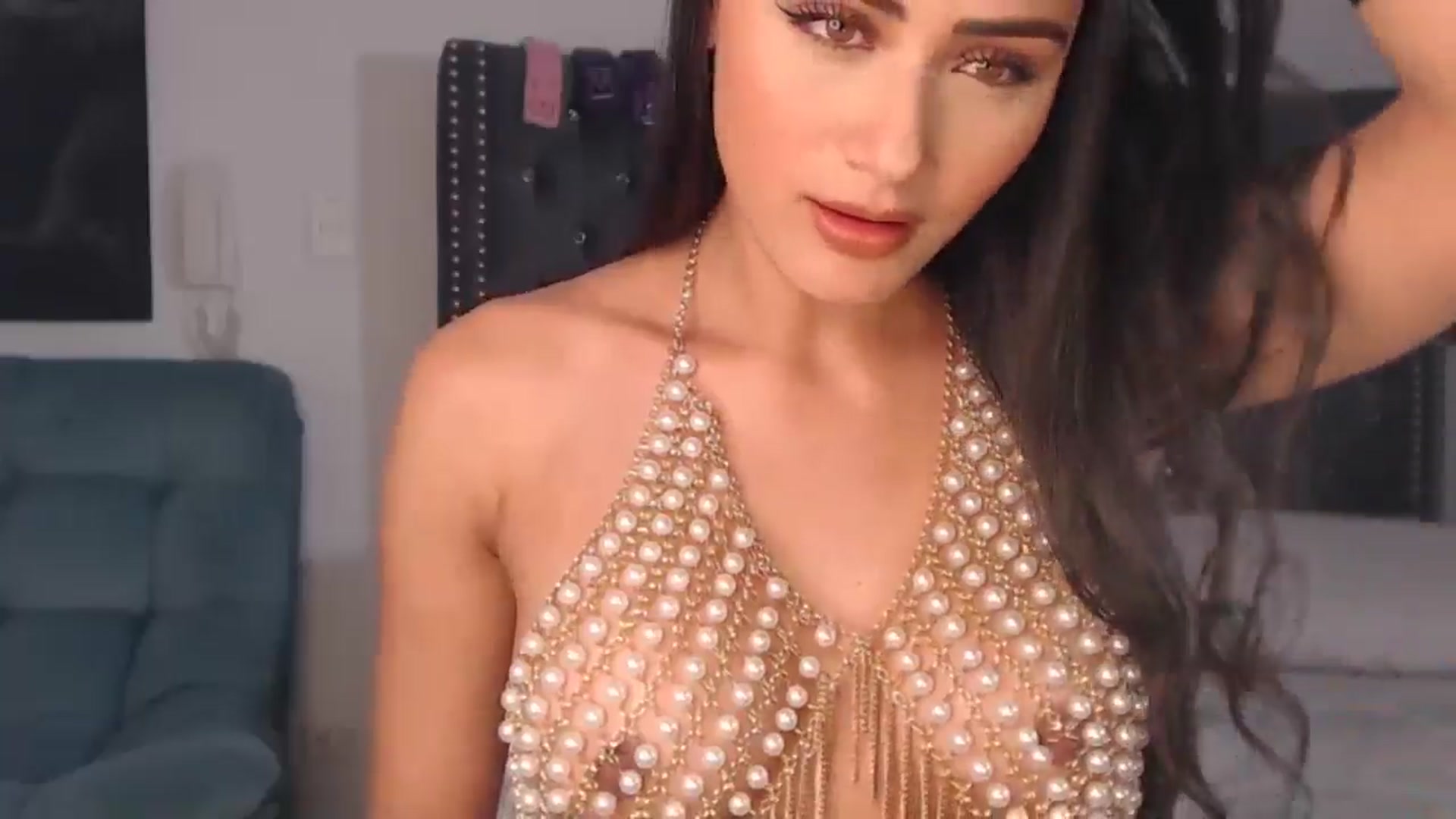 Gallery image thumbnail from spicygoddess's myfreecams stream on, 05/08/2024, 18:15 image 3 of 20
