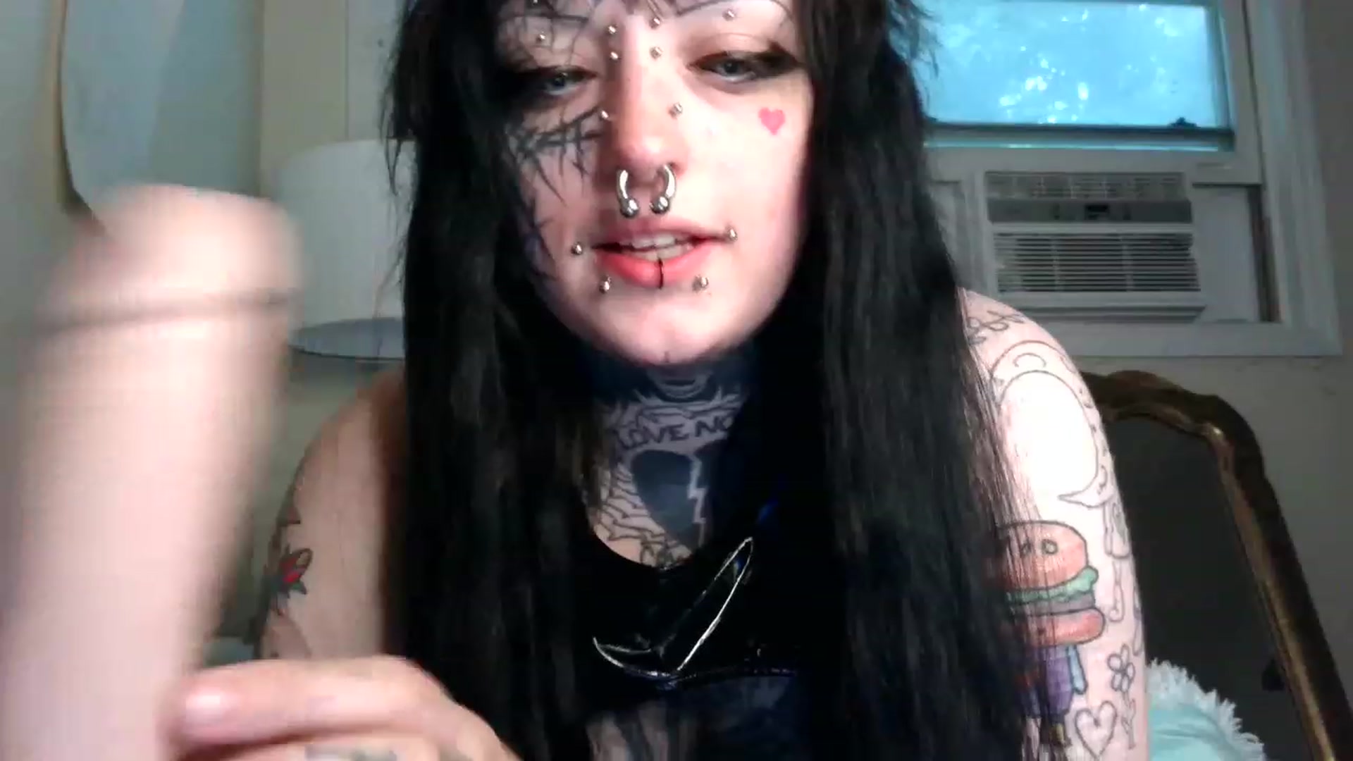 Gallery image thumbnail from spookibeans's myfreecams stream on, 06/18/2023, 13:27 image 10 of 20