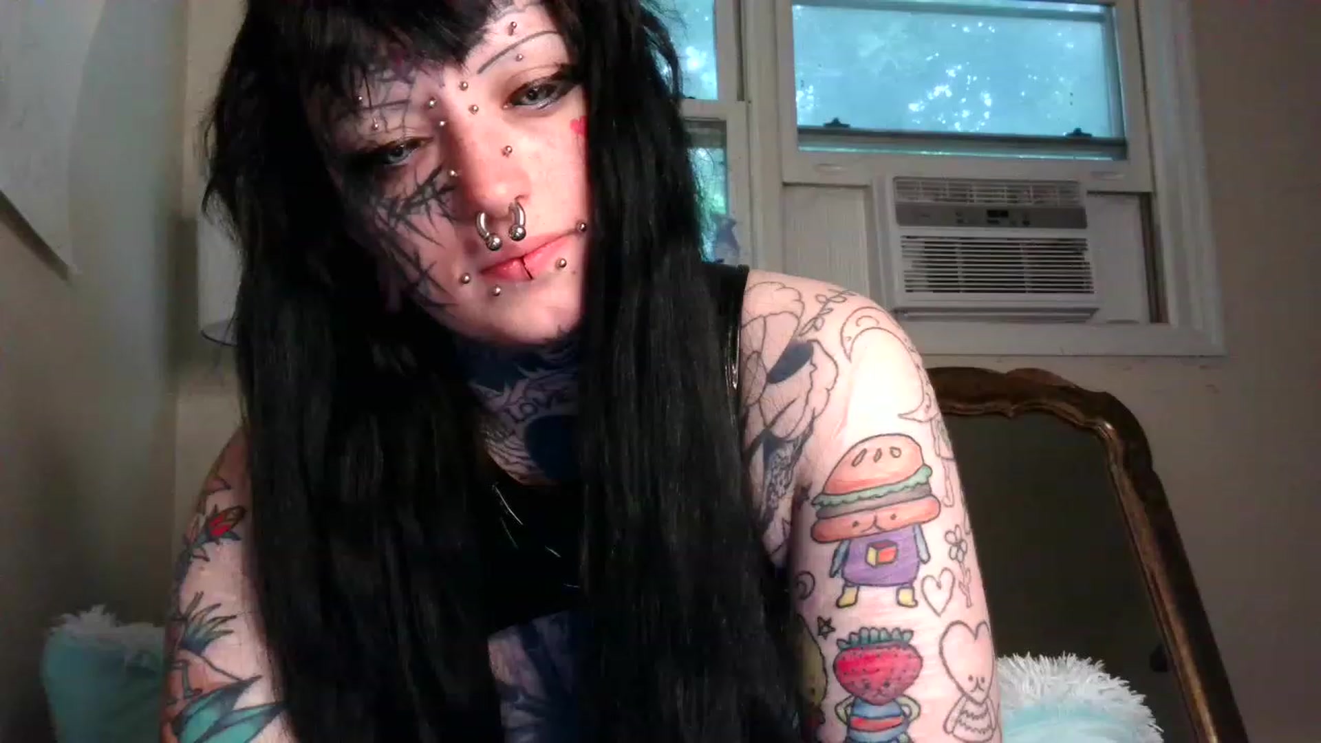 Gallery image thumbnail from spookibeans's myfreecams stream on, 06/18/2023, 13:27 image 4 of 20