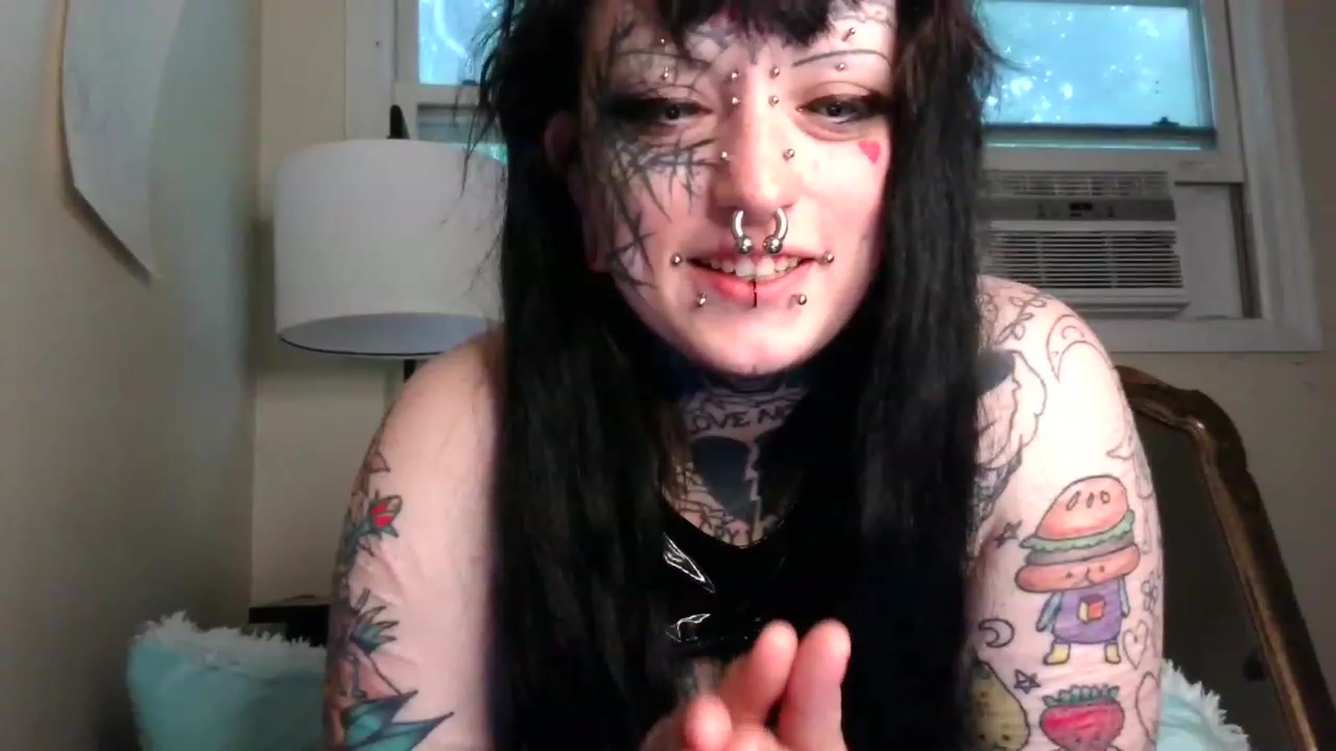 Gallery image thumbnail from spookibeans's myfreecams stream on, 06/18/2023, 13:27 image 13 of 20