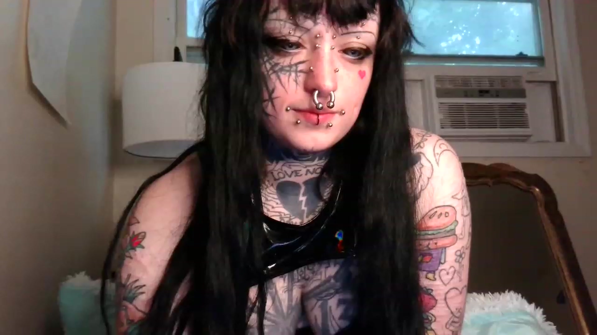 Gallery image thumbnail from spookibeans's myfreecams stream on, 06/18/2023, 13:27 image 9 of 20