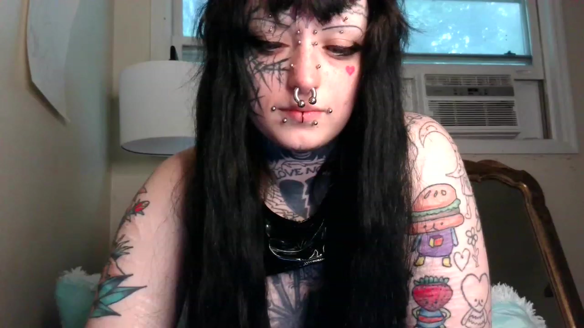 Gallery image thumbnail from spookibeans's myfreecams stream on, 06/18/2023, 13:27 image 17 of 20