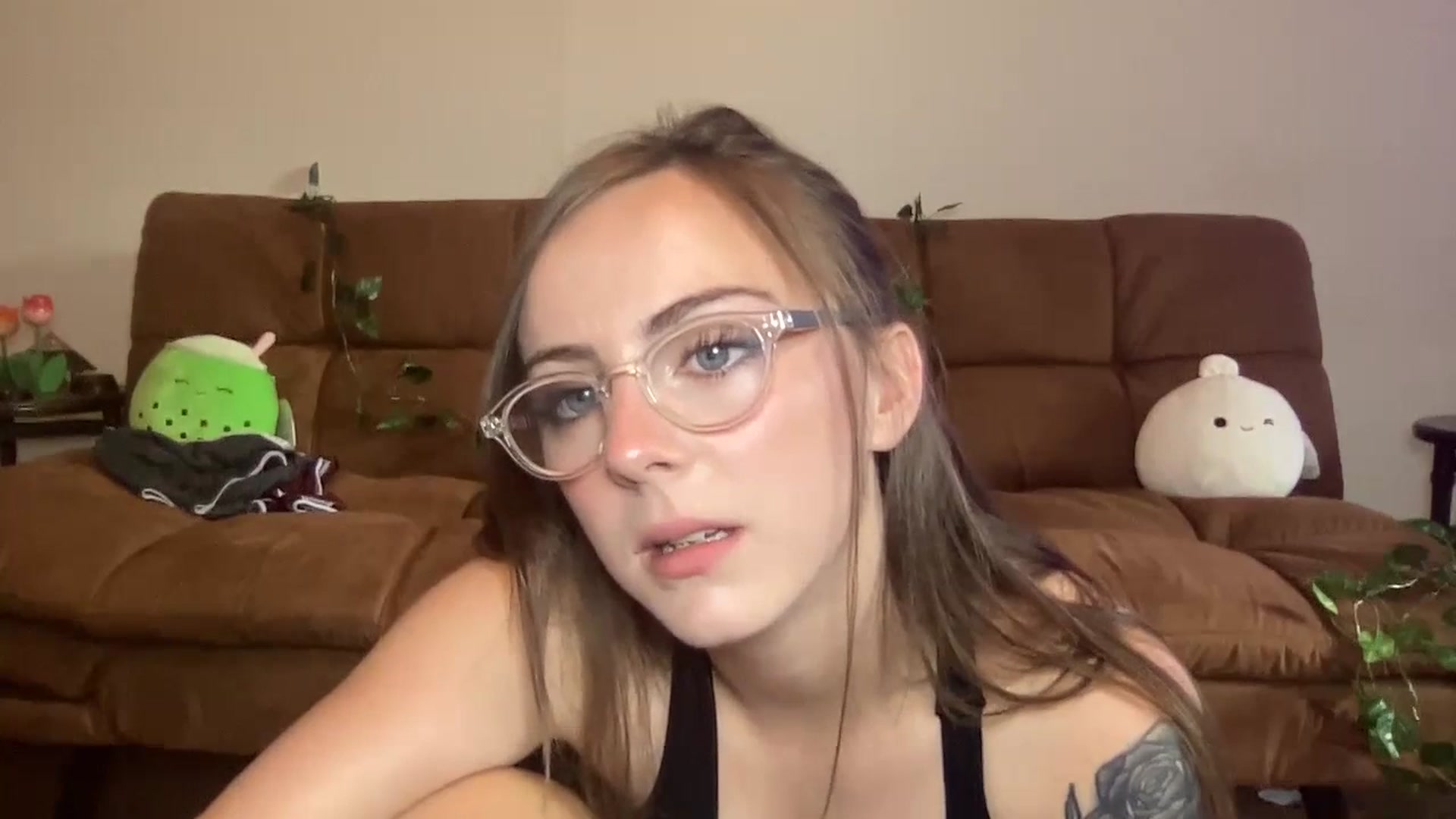 Gallery image thumbnail from spookyhazelxx's myfreecams stream on, 07/02/2023, 19:09 image 15 of 20