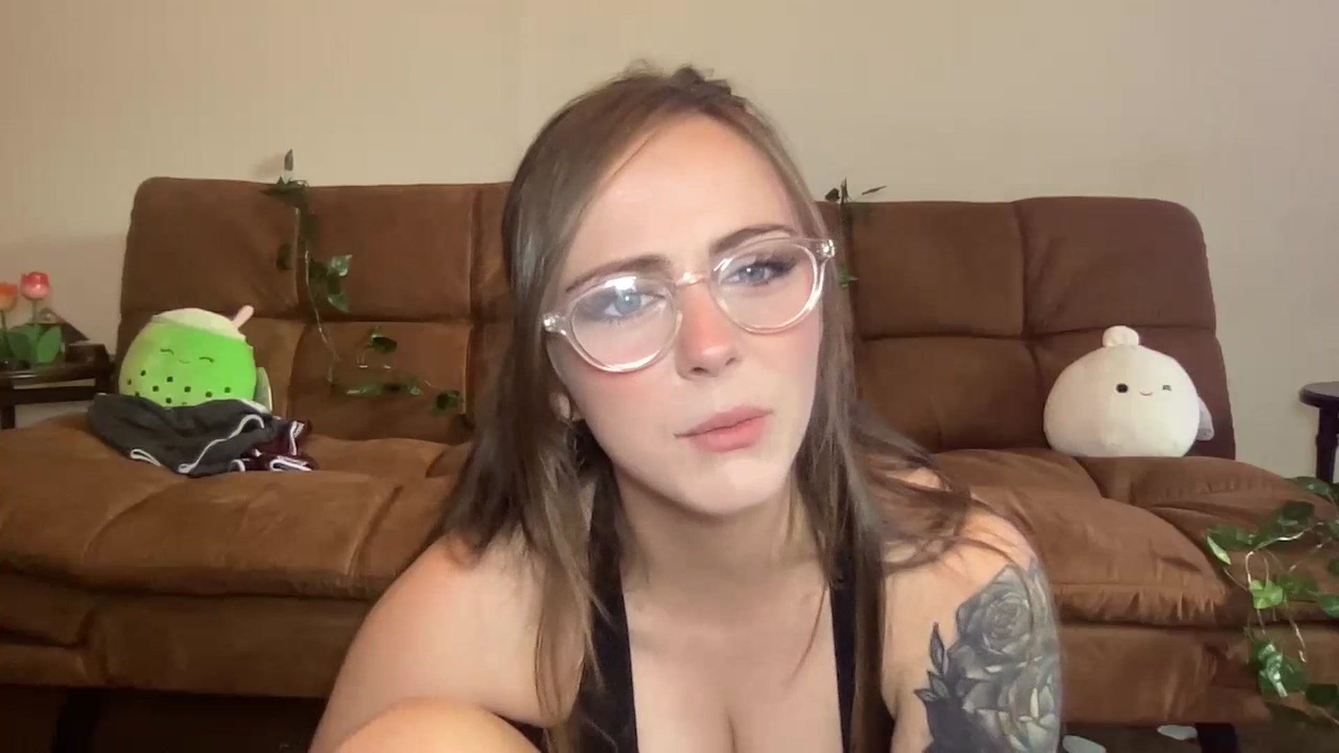 Gallery image thumbnail from spookyhazelxx's myfreecams stream on, 07/02/2023, 19:09 image 16 of 20