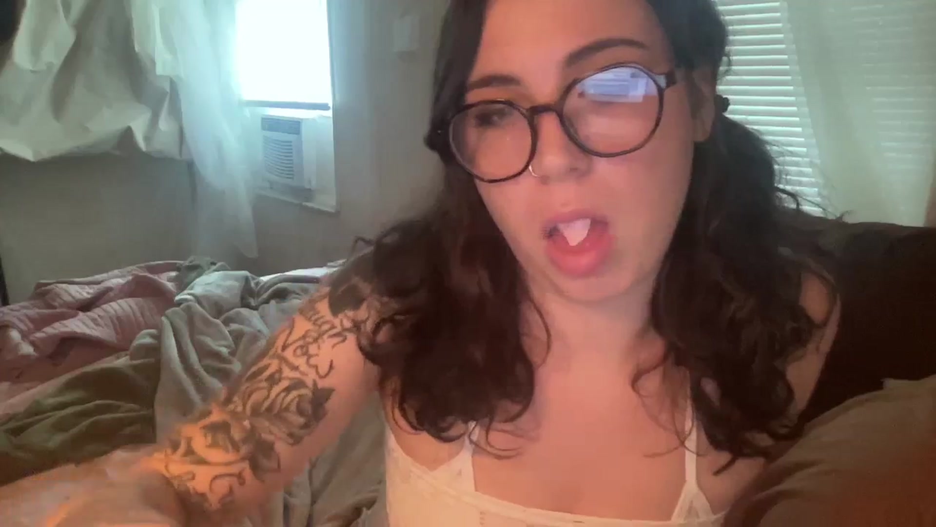 Gallery image thumbnail from spring_bunny's myfreecams stream on, 09/26/2023, 21:27 image 5 of 20
