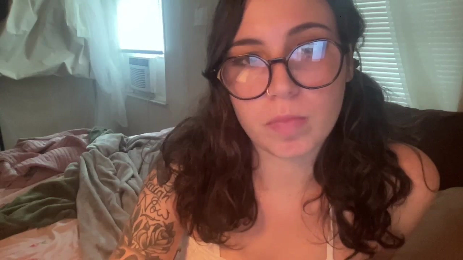 Gallery image thumbnail from spring_bunny's myfreecams stream on, 09/26/2023, 21:27 image 8 of 20