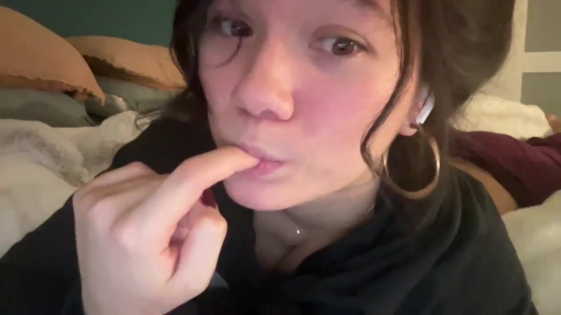 Gallery image thumbnail from sprinkles's myfreecams stream on, 01/26/2026, 09:12 image 16 of 20
