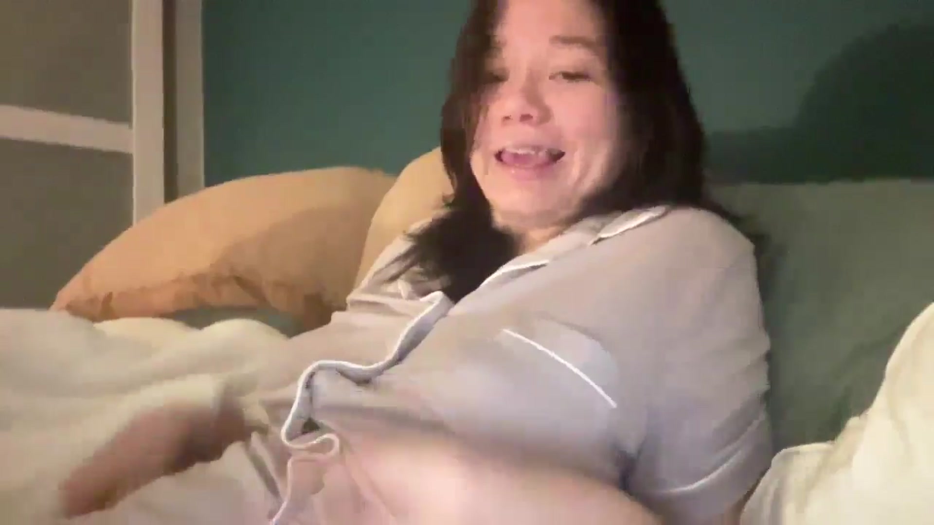 Gallery image thumbnail from sprinkles's myfreecams stream on, 02/04/2026, 08:12 image 12 of 20