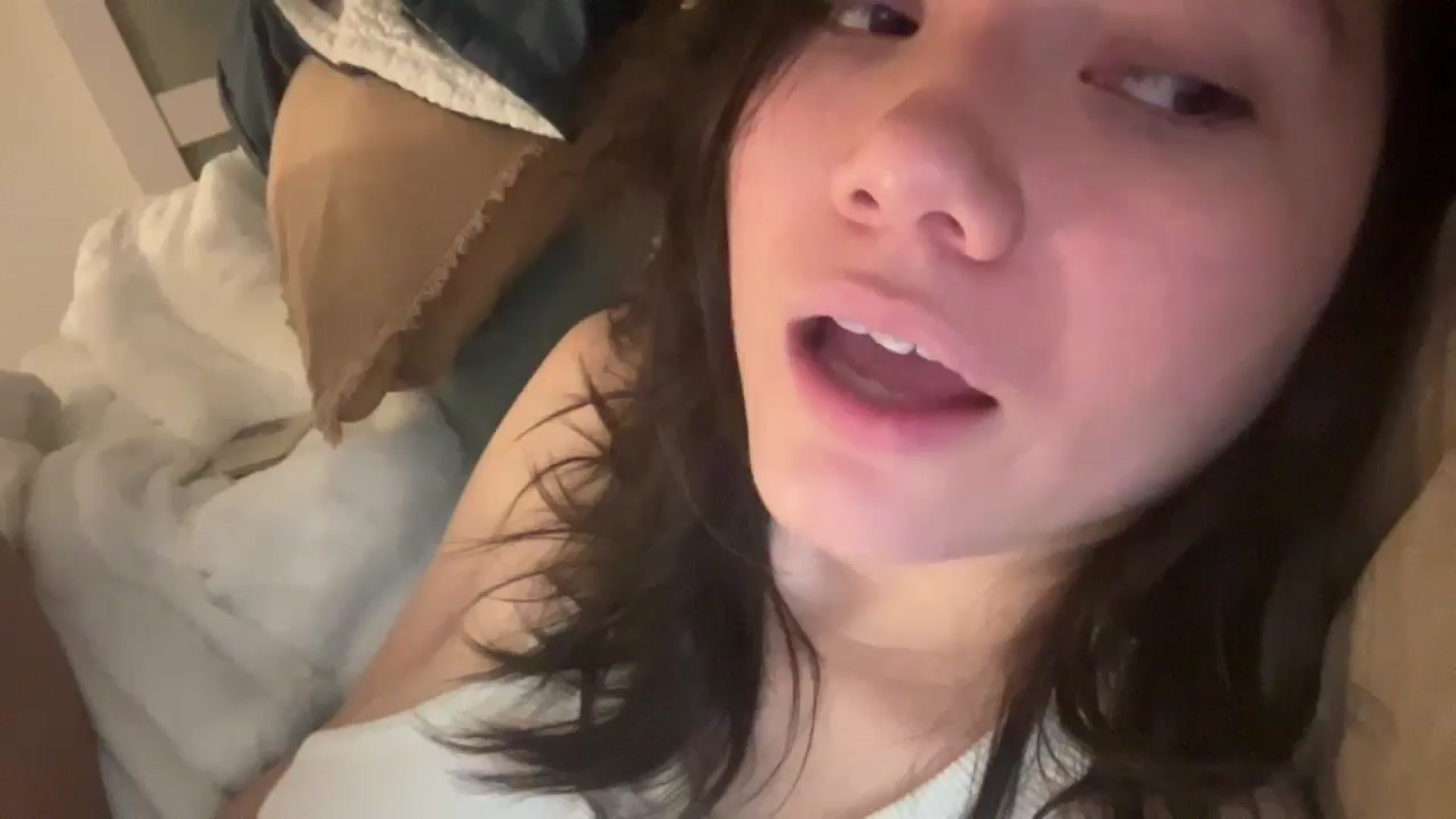 Gallery image thumbnail from sprinkles's myfreecams stream on, 02/11/2026, 16:15 image 1 of 20