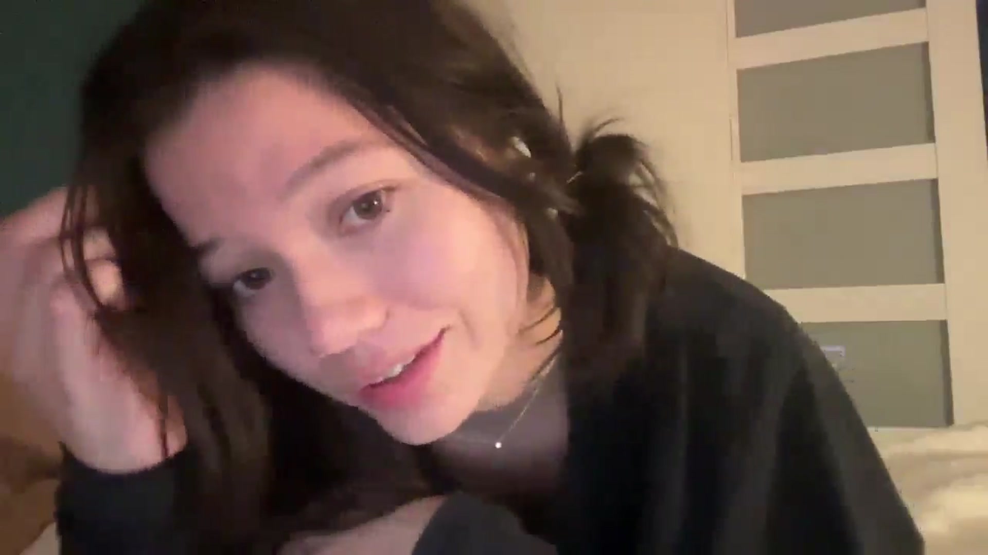 Gallery image thumbnail from sprinkles's myfreecams stream on, 02/21/2026, 24:43 image 18 of 20