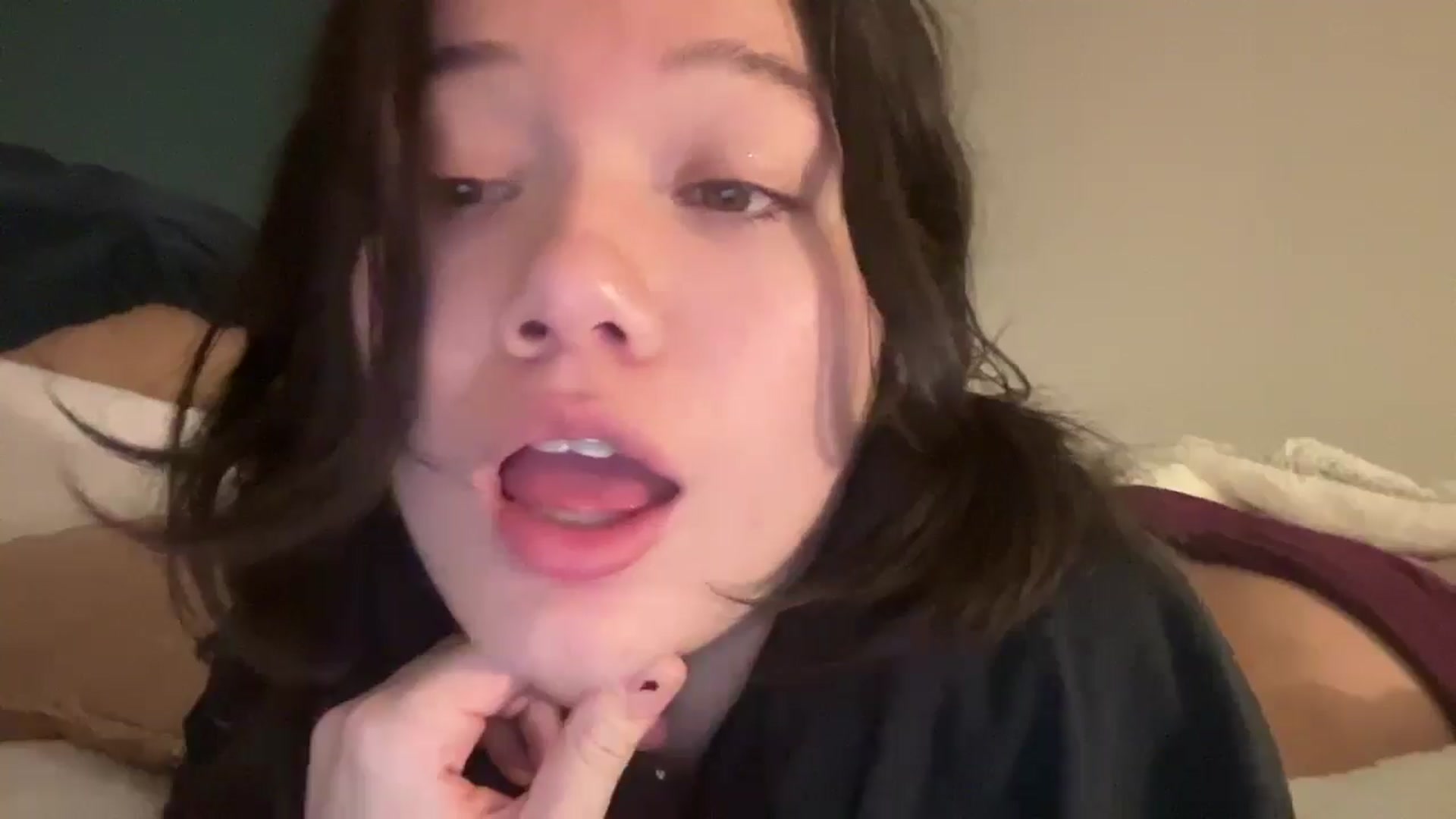 Gallery image thumbnail from sprinkles's myfreecams stream on, 02/21/2026, 24:43 image 13 of 20