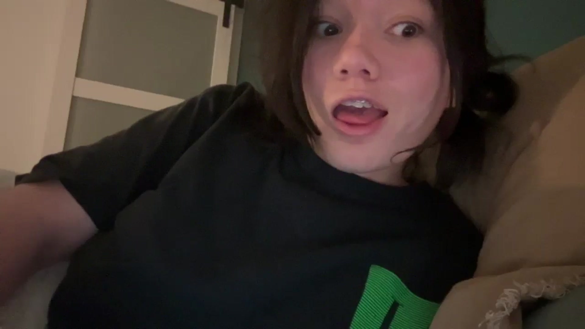 Gallery image thumbnail from sprinkles's myfreecams stream on, 02/23/2026, 24:13 image 16 of 20