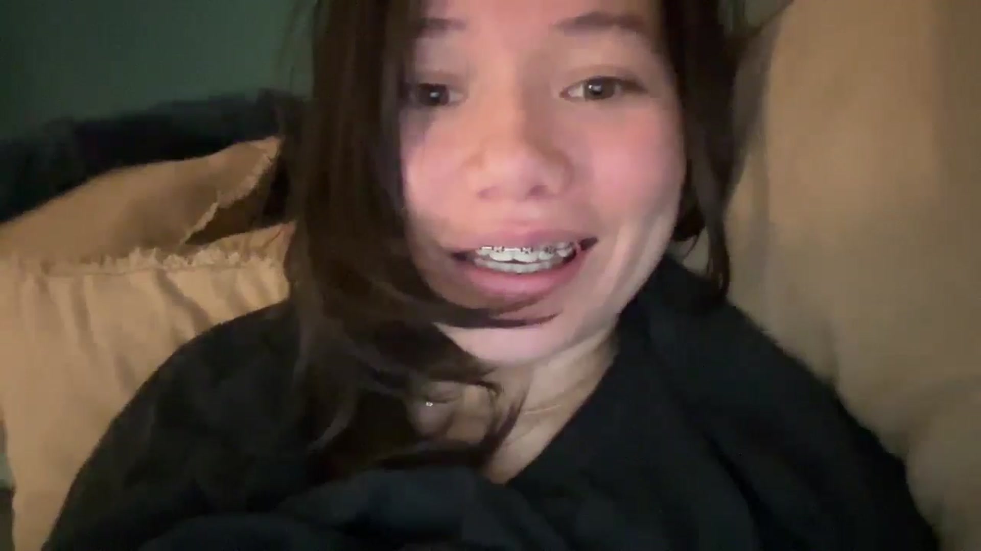 Gallery image thumbnail from sprinkles's myfreecams stream on, 03/08/2026, 24:00 image 7 of 20