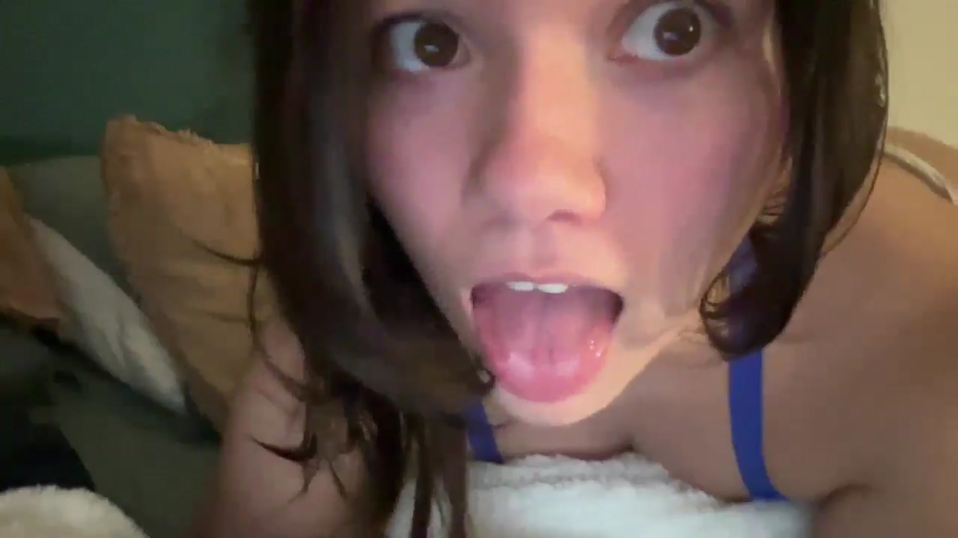Gallery image thumbnail from sprinkles's myfreecams stream on, 03/08/2026, 01:04 image 18 of 20