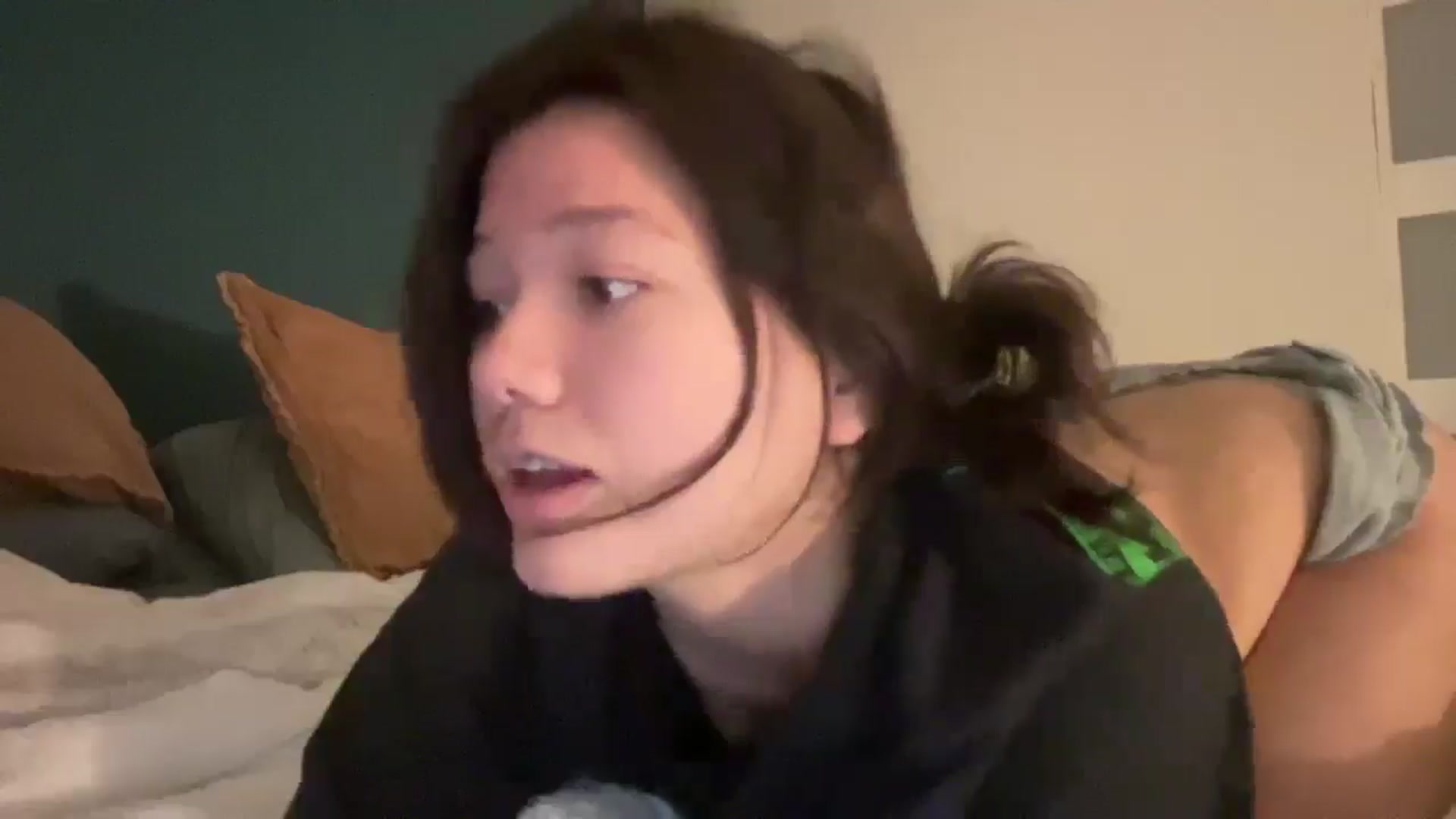 Gallery image thumbnail from sprinkles's myfreecams stream on, 03/09/2026, 22:06 image 10 of 20