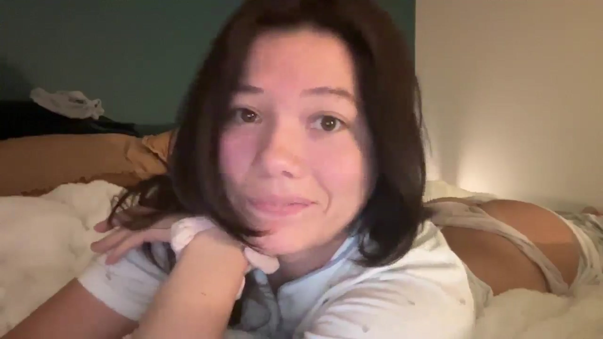 Gallery image thumbnail from sprinkles's myfreecams stream on, 03/11/2026, 21:28 image 15 of 20