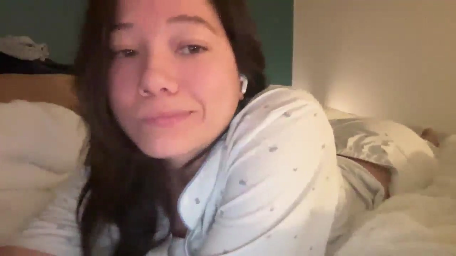 Gallery image thumbnail from sprinkles's myfreecams stream on, 03/11/2026, 21:28 image 4 of 20