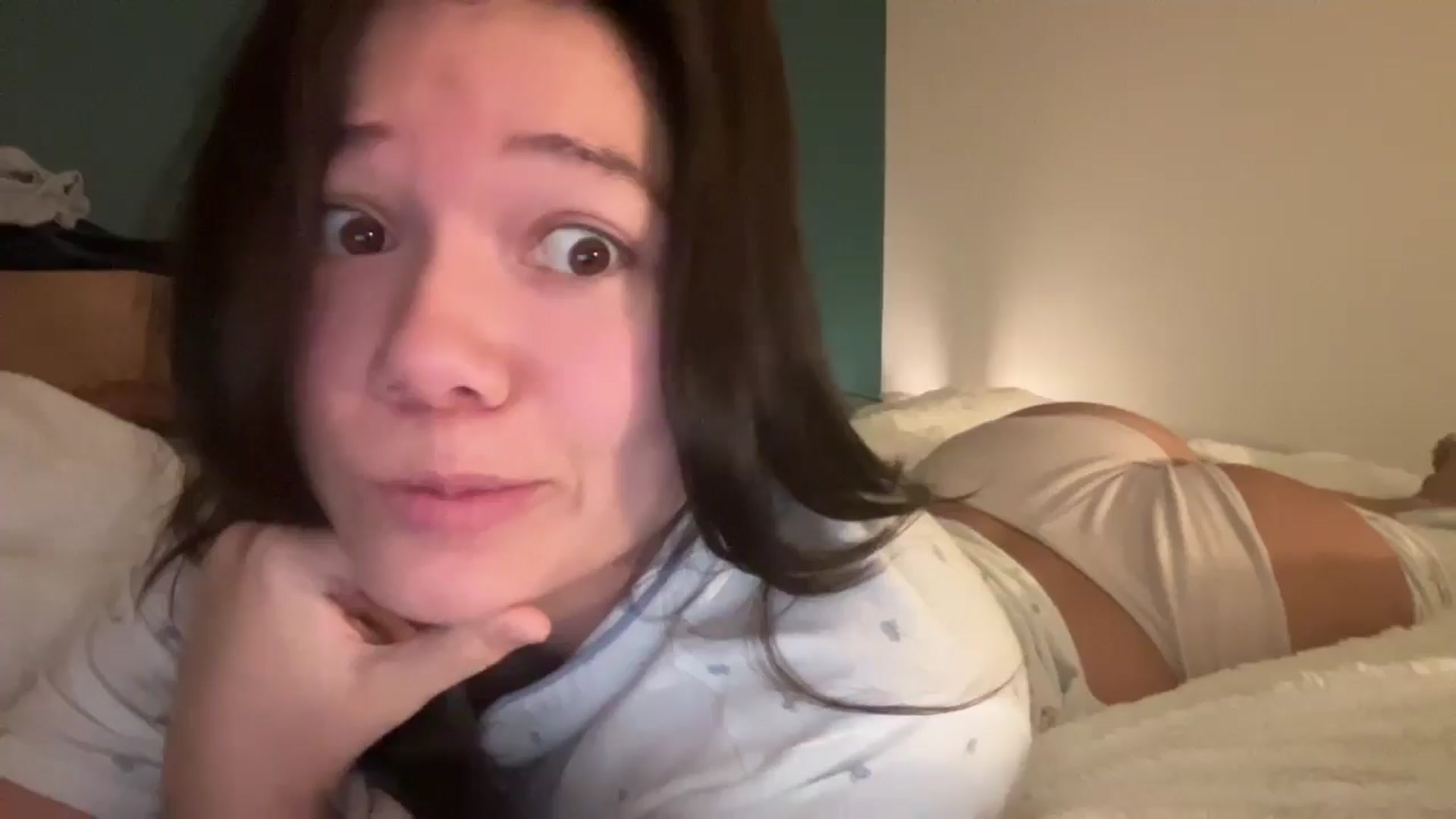 Gallery image thumbnail from sprinkles's myfreecams stream on, 03/11/2026, 21:28 image 1 of 20